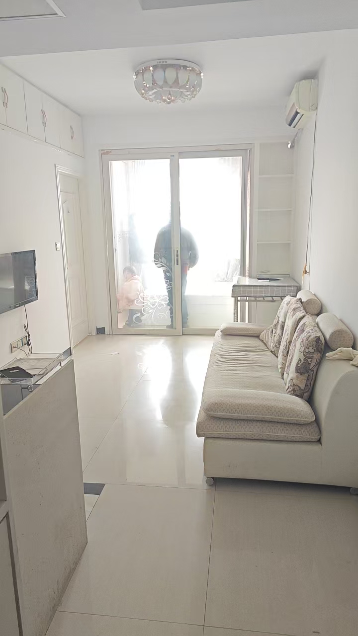 东方豪苑 1室0厅0卫 900.0元/月 东方豪苑 1室0厅0卫 900.0元/月室内图