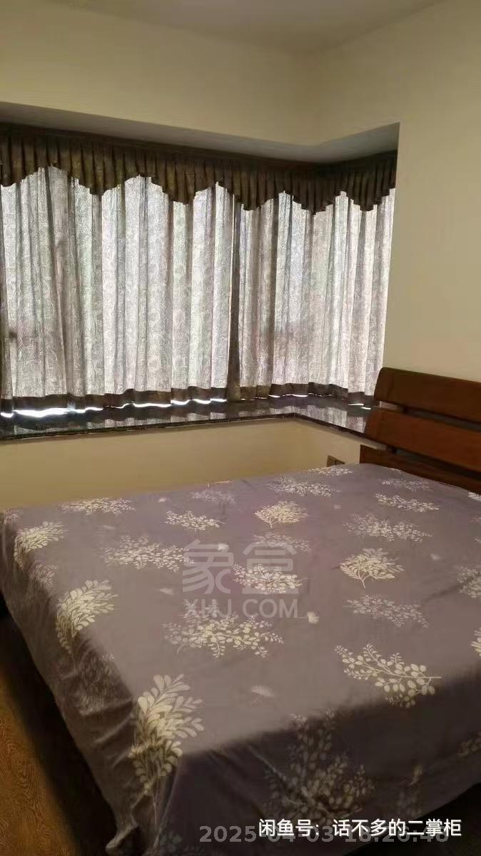 四季花园  3室2厅2卫    2300.0元/月 四季花园  3室2厅2卫    2300.0元/月室内图