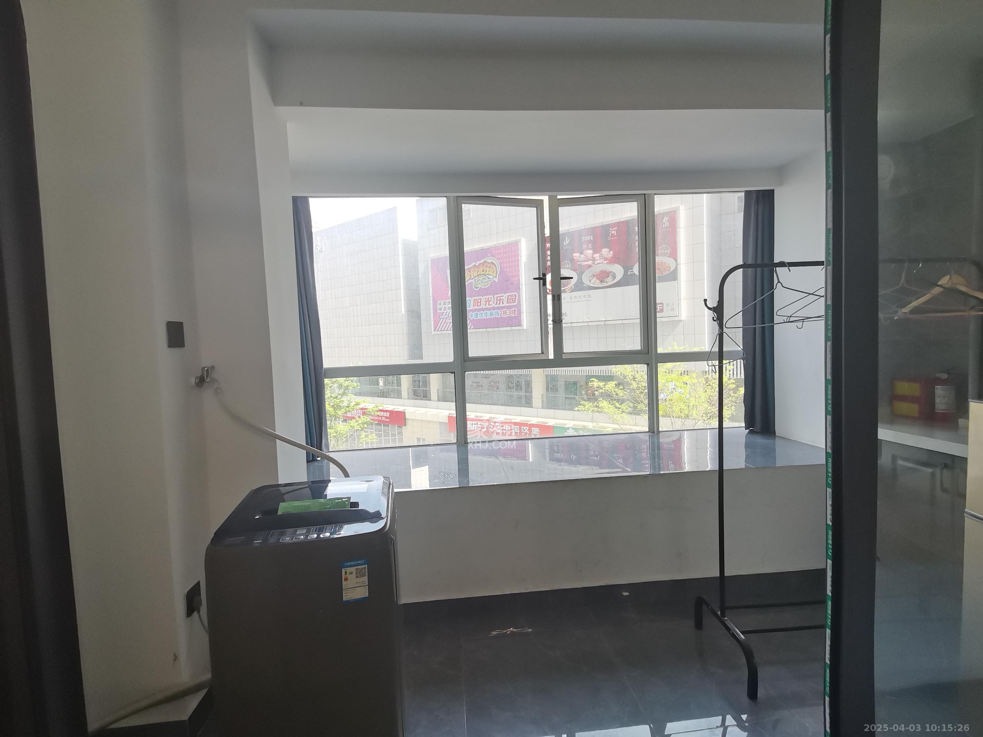 中建嘉和城  1室1厅1卫   1550.00元/月室内图