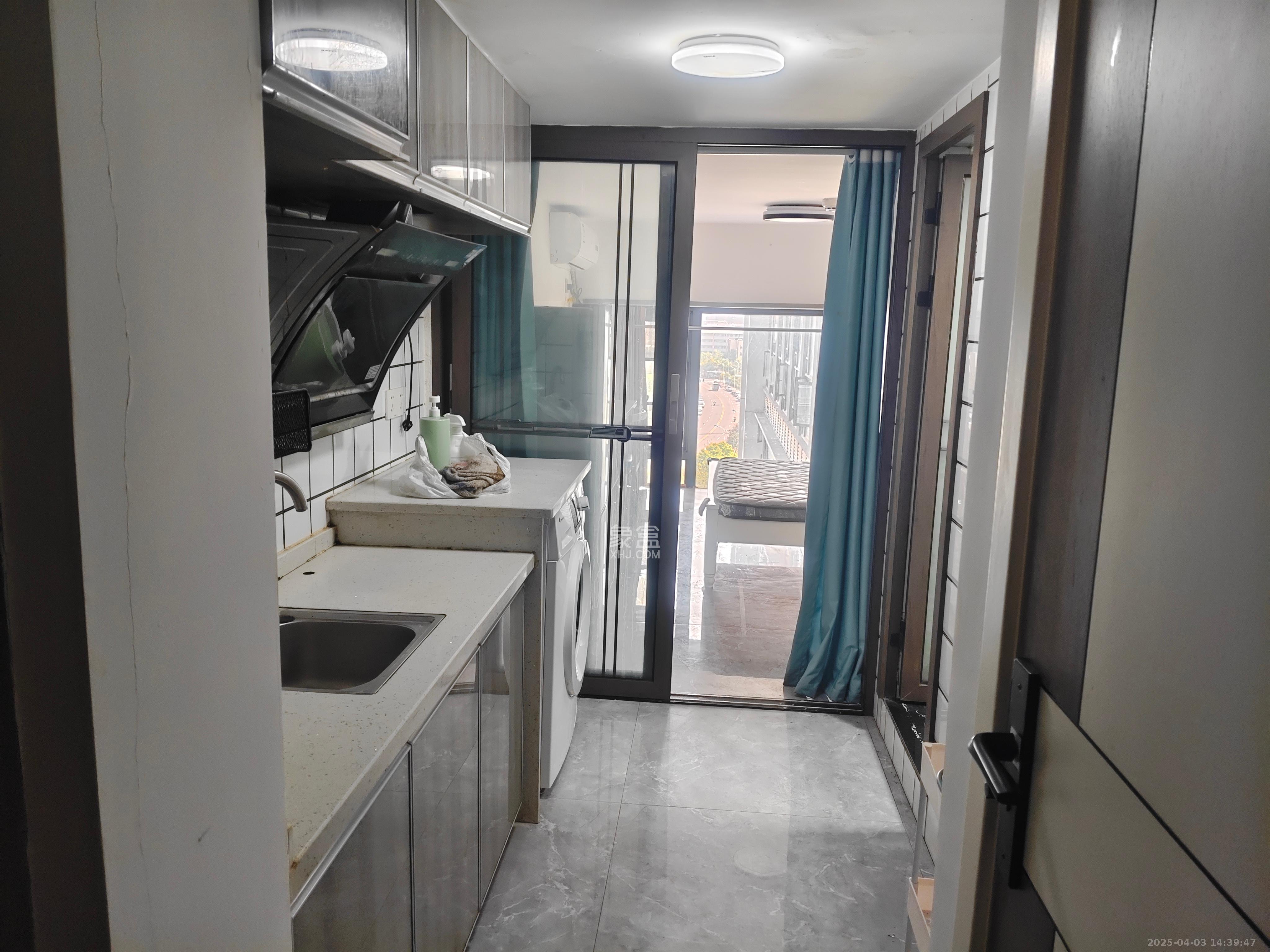 龙湖湘江星座(祺鑫星座公寓) 1室1厅1卫 1200.0元/月 龙湖湘江星座(祺鑫星座公寓) 1室1厅1卫 1200.0元/月室内图