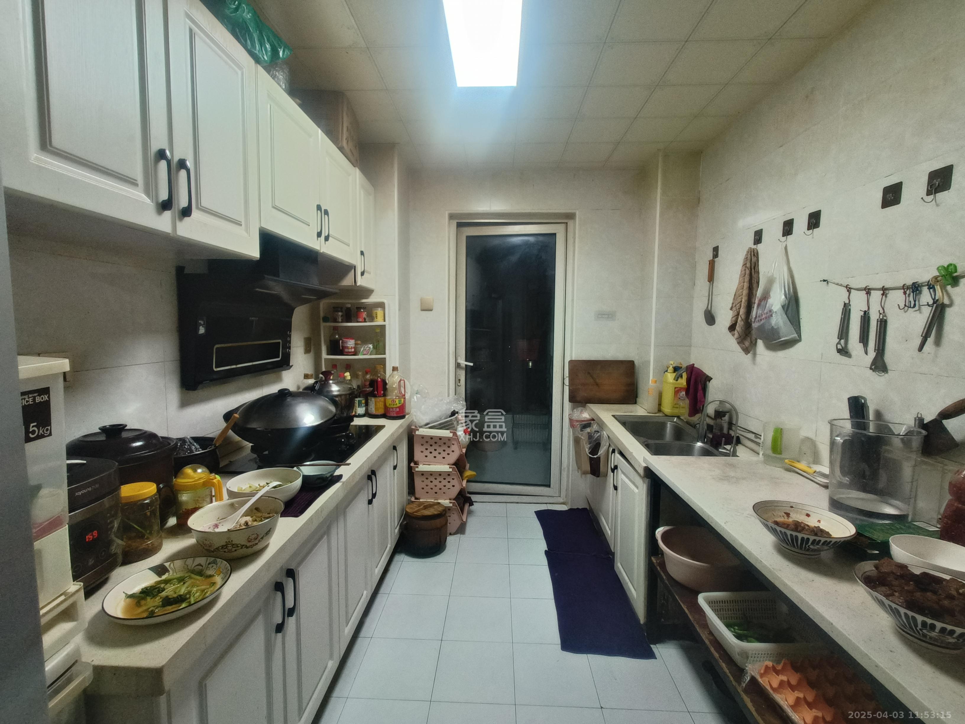 万国城(当代满庭春MOMA)三期 5室2厅1卫 5000.0元/月 万国城(当代满庭春MOMA)三期 5室2厅1卫 5000.0元/月室内图