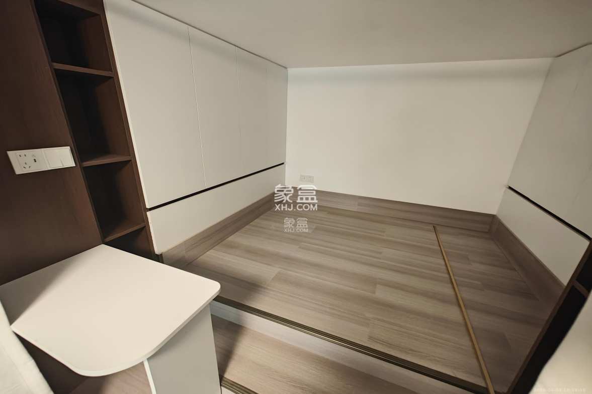 映客龙湖璟翠公馆(映客龙湖璟翠中心) 2室1厅2卫 2400.0元/月 映客龙湖璟翠公馆(映客龙湖璟翠中心) 2室1厅2卫 2400.0元/月室内图