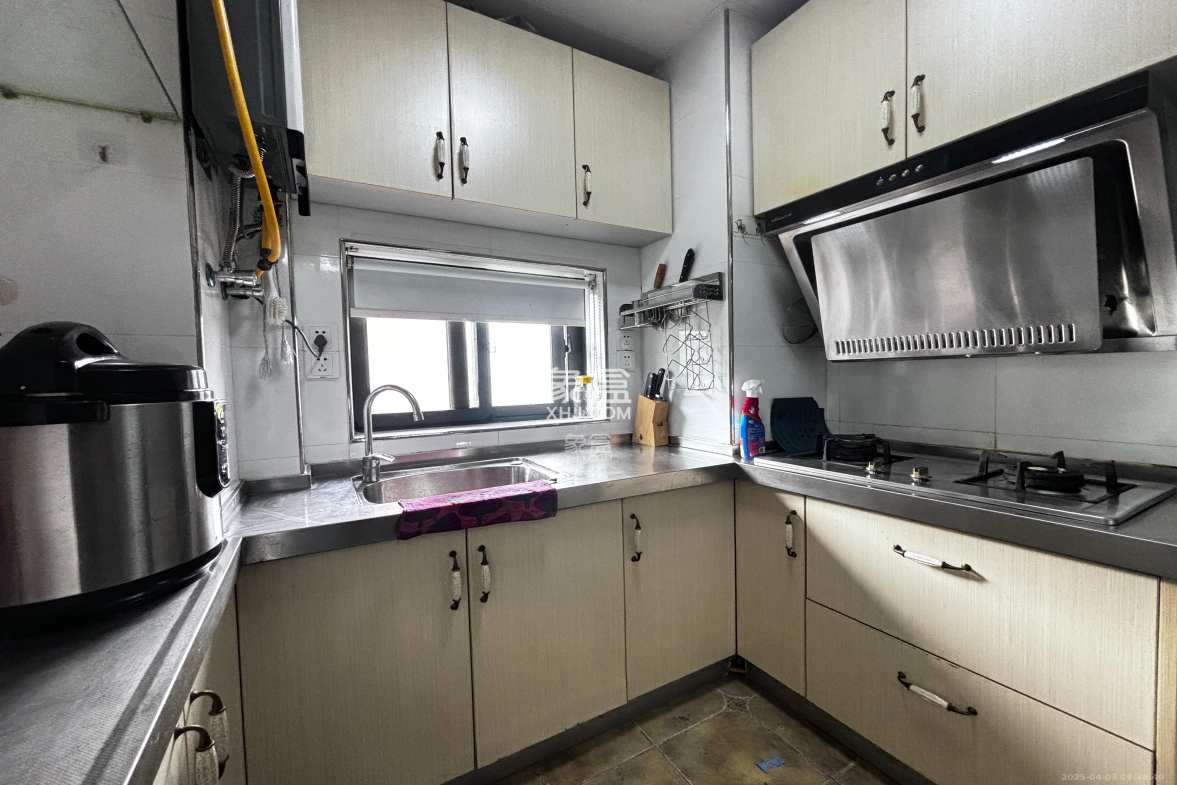 上峰苑(兰亭玥岛) 1室1厅1卫 1650.0元/月 上峰苑(兰亭玥岛) 1室1厅1卫 1650.0元/月室内图