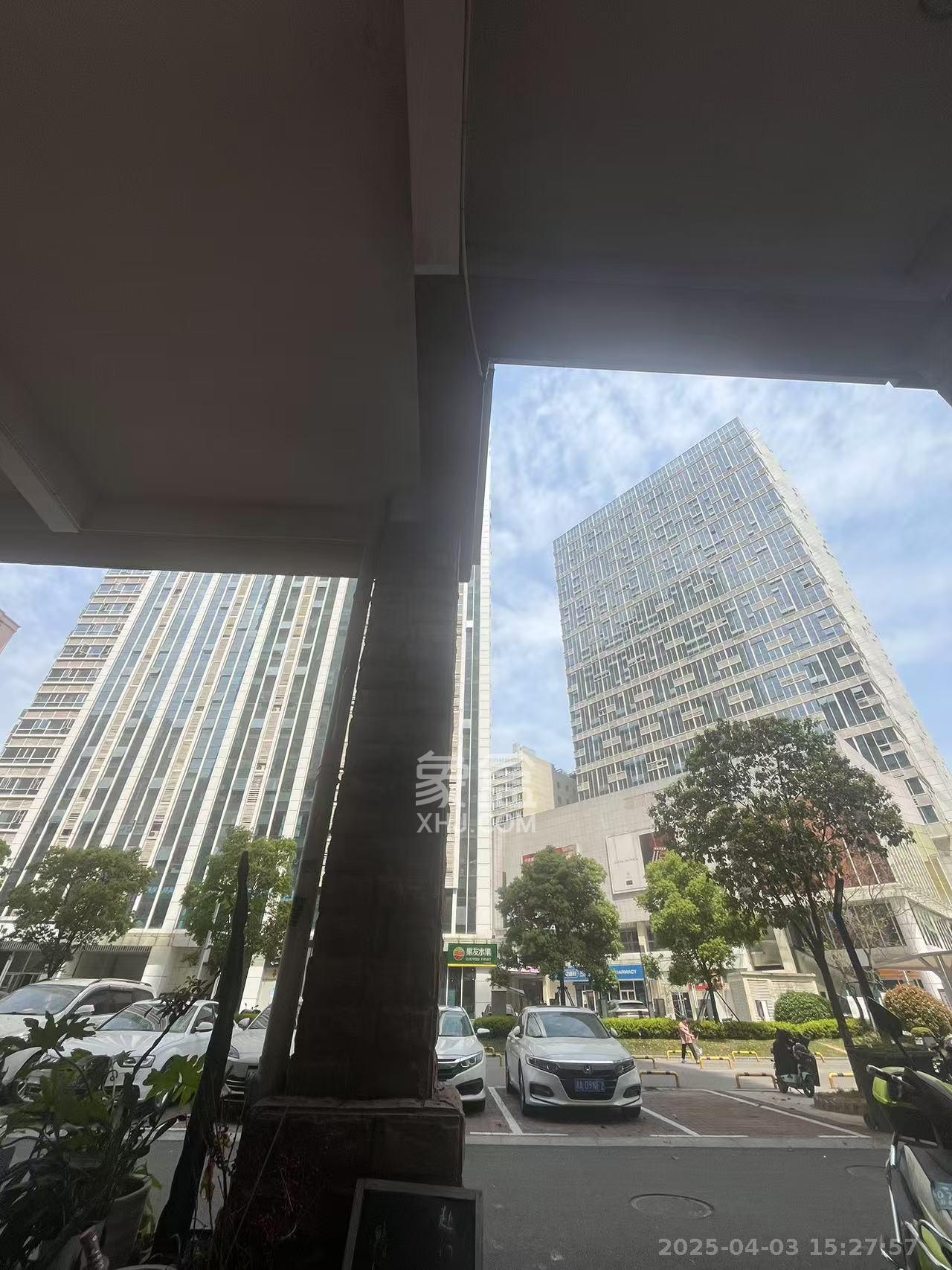 中建嘉和城  1室1厅1卫    1700.0元/月室内图1