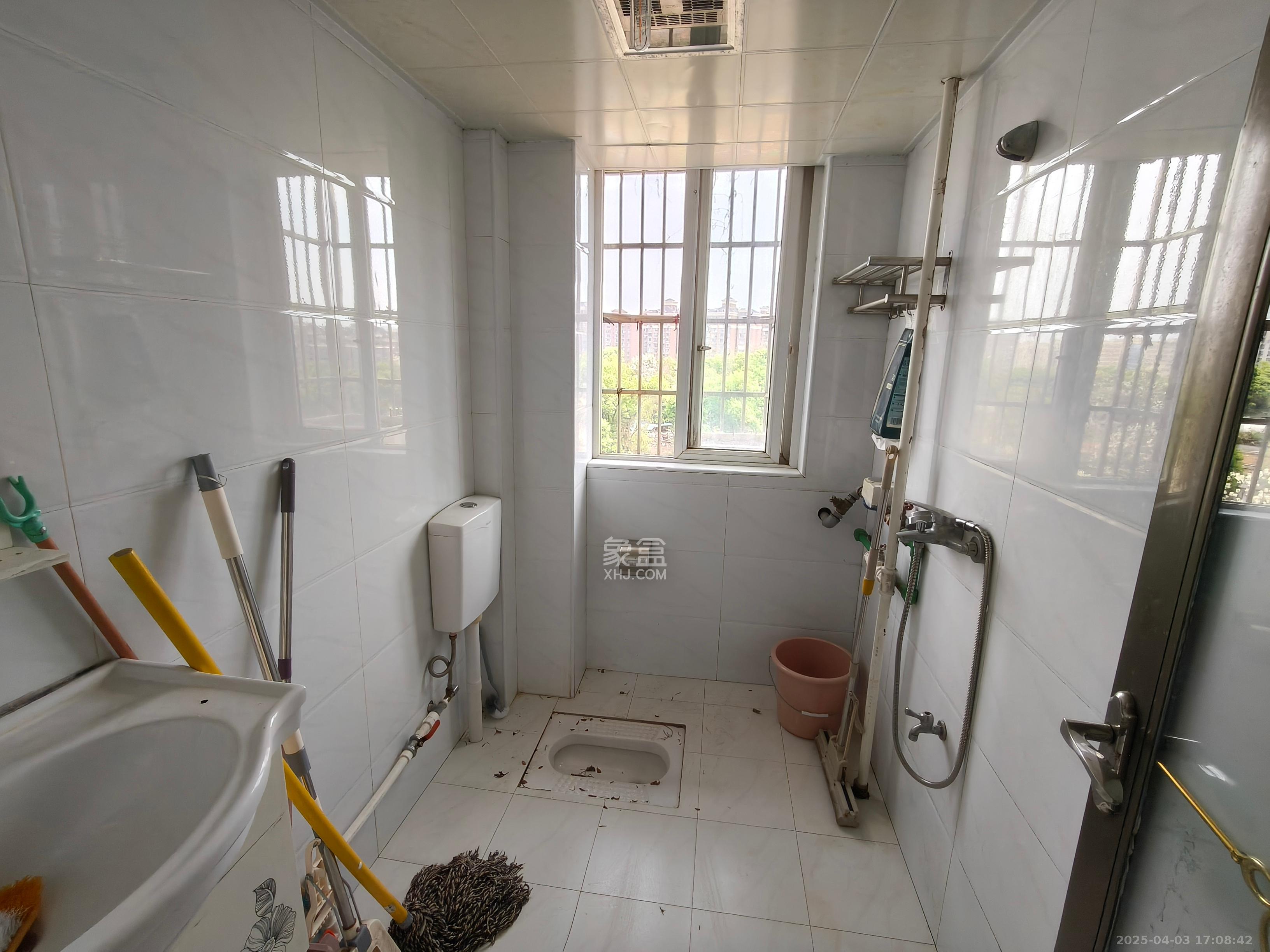 景荣华苑 4室2厅2卫 2600.0元/月 景荣华苑 4室2厅2卫 2600.0元/月室内图