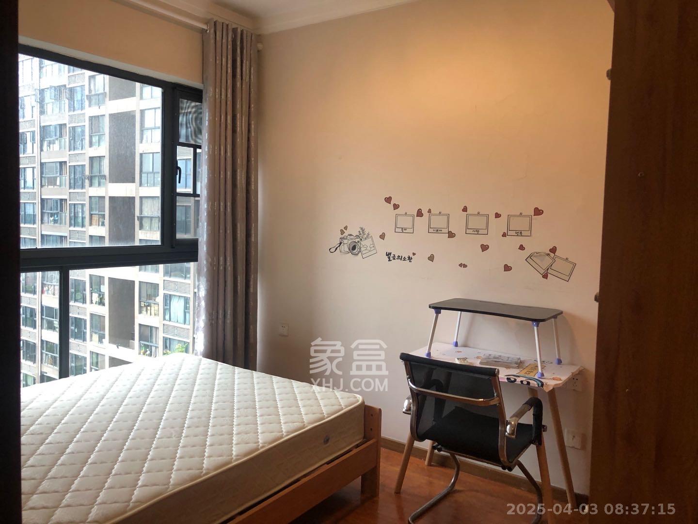 藏珑湖上国际花园 3室2厅2卫 2700.0元/月 藏珑湖上国际花园 3室2厅2卫 2700.0元/月室内图