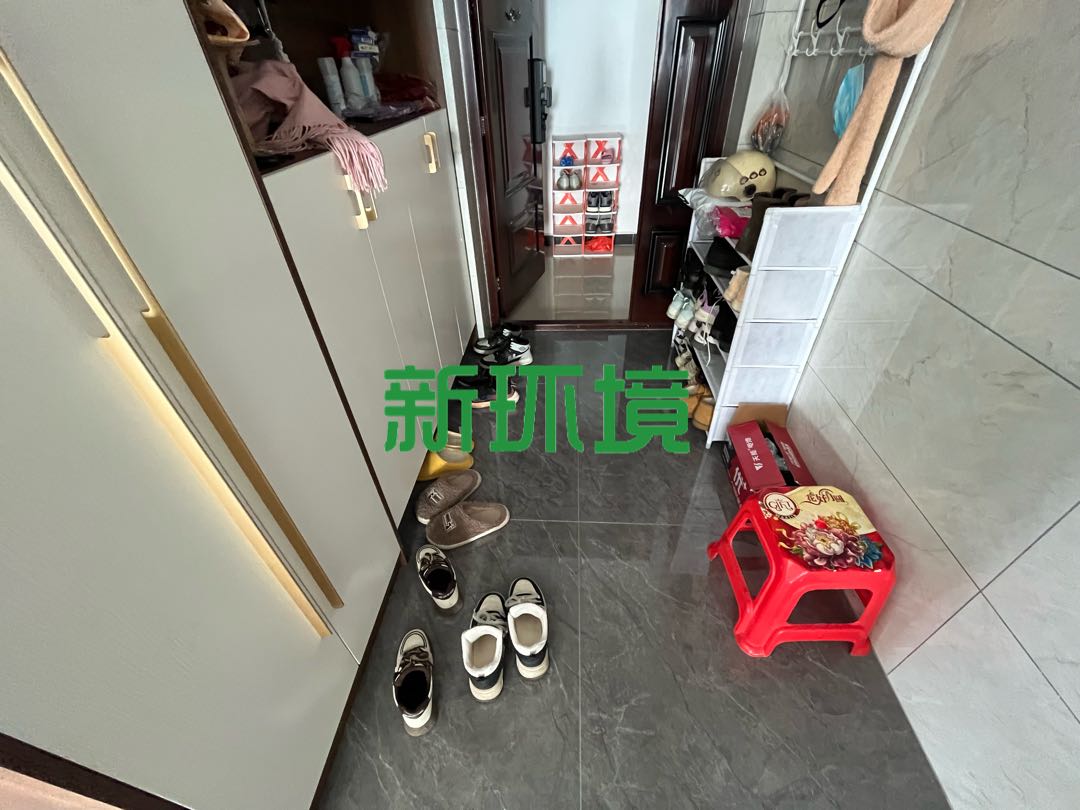 玉恒龙岸小区  1室0厅0卫   91.80万客厅