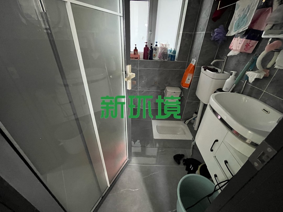 玉恒龙岸小区  1室0厅0卫   91.80万客厅