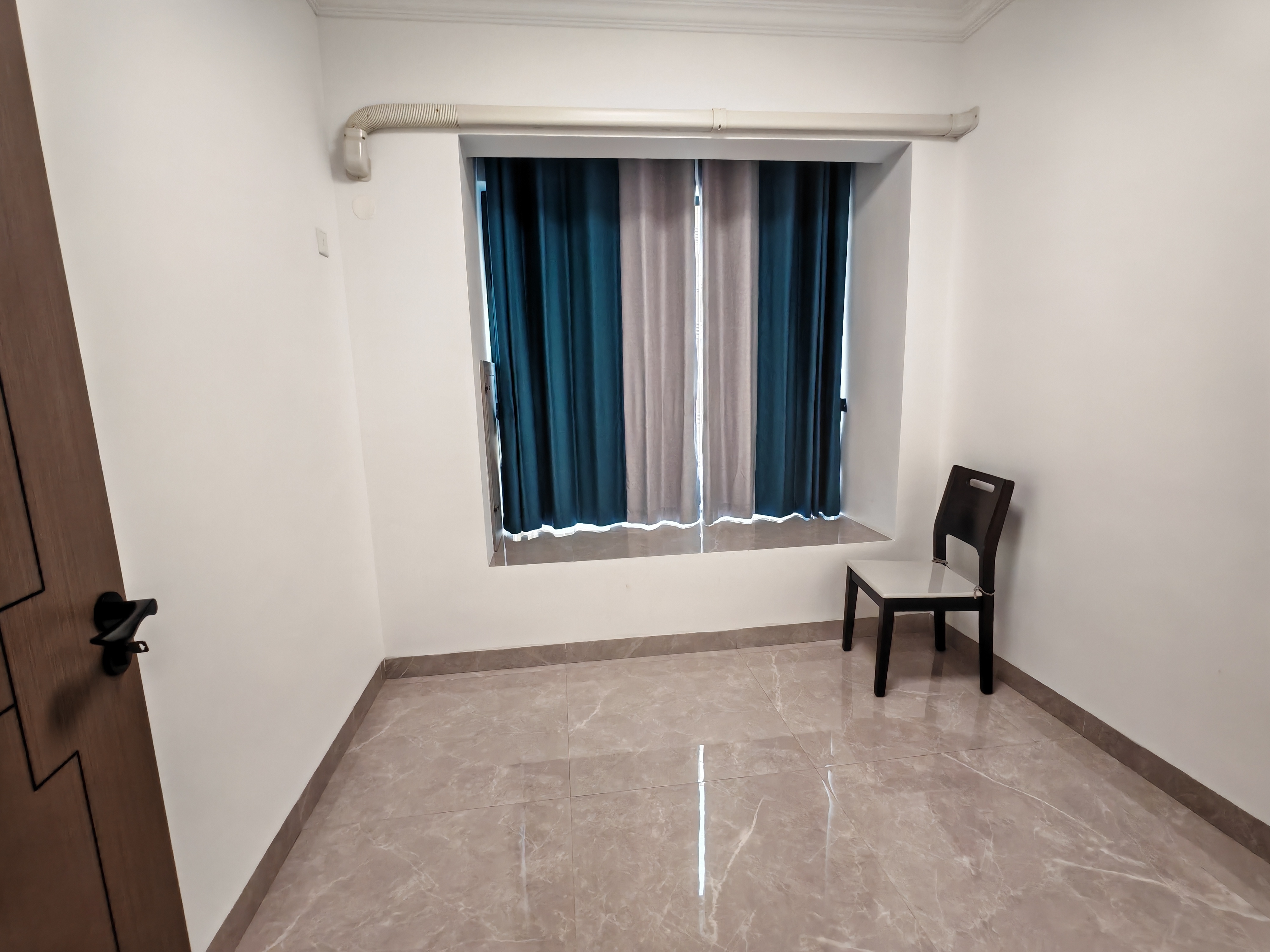 天门中央广场 4室2厅2卫 3000.0元/月 天门中央广场 4室2厅2卫 3000.0元/月室内图