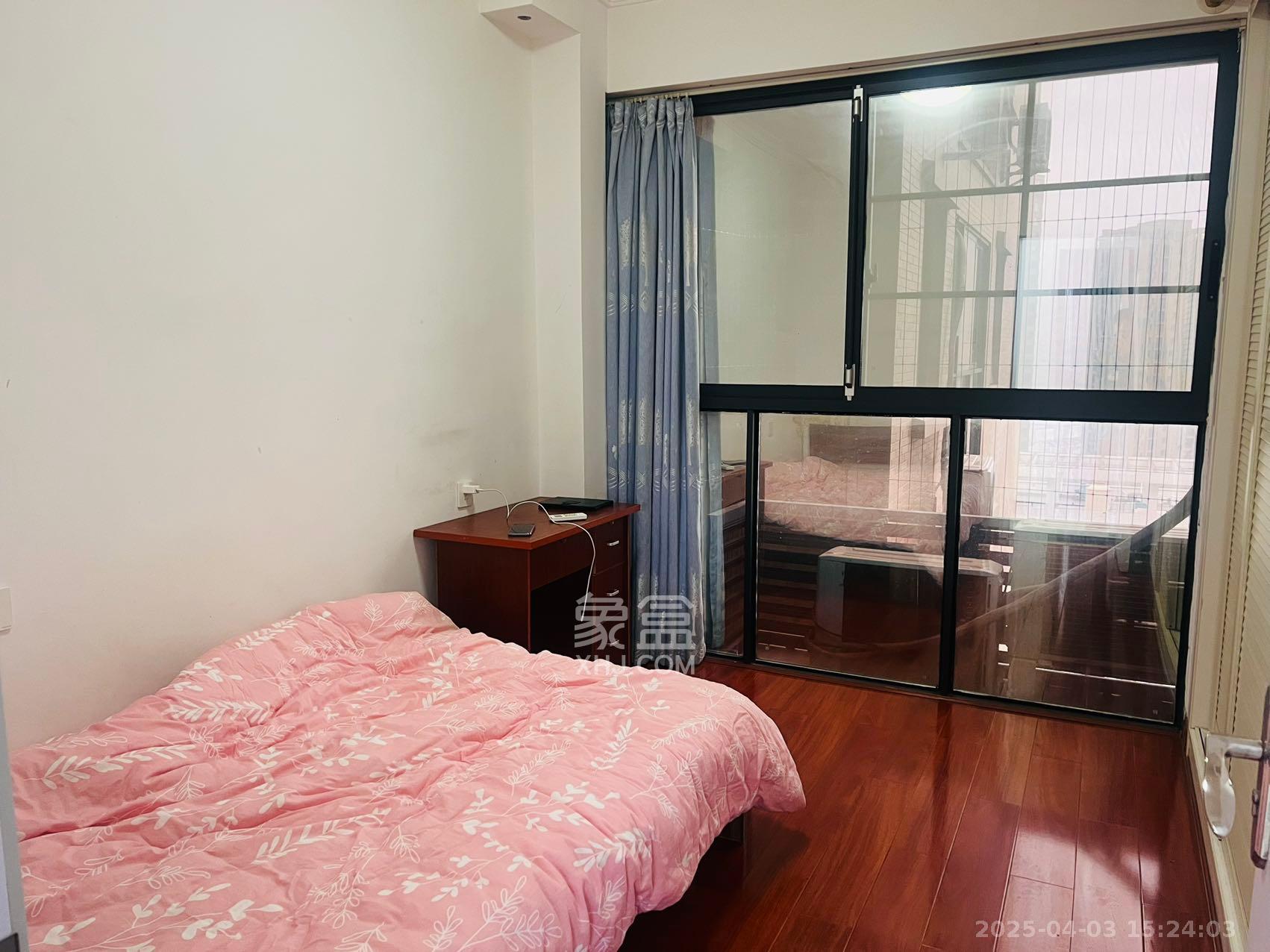 中南红领邦(红星嘉和苑) 3室1厅1卫 2400.0元/月 中南红领邦(红星嘉和苑) 3室1厅1卫 2400.0元/月室内图