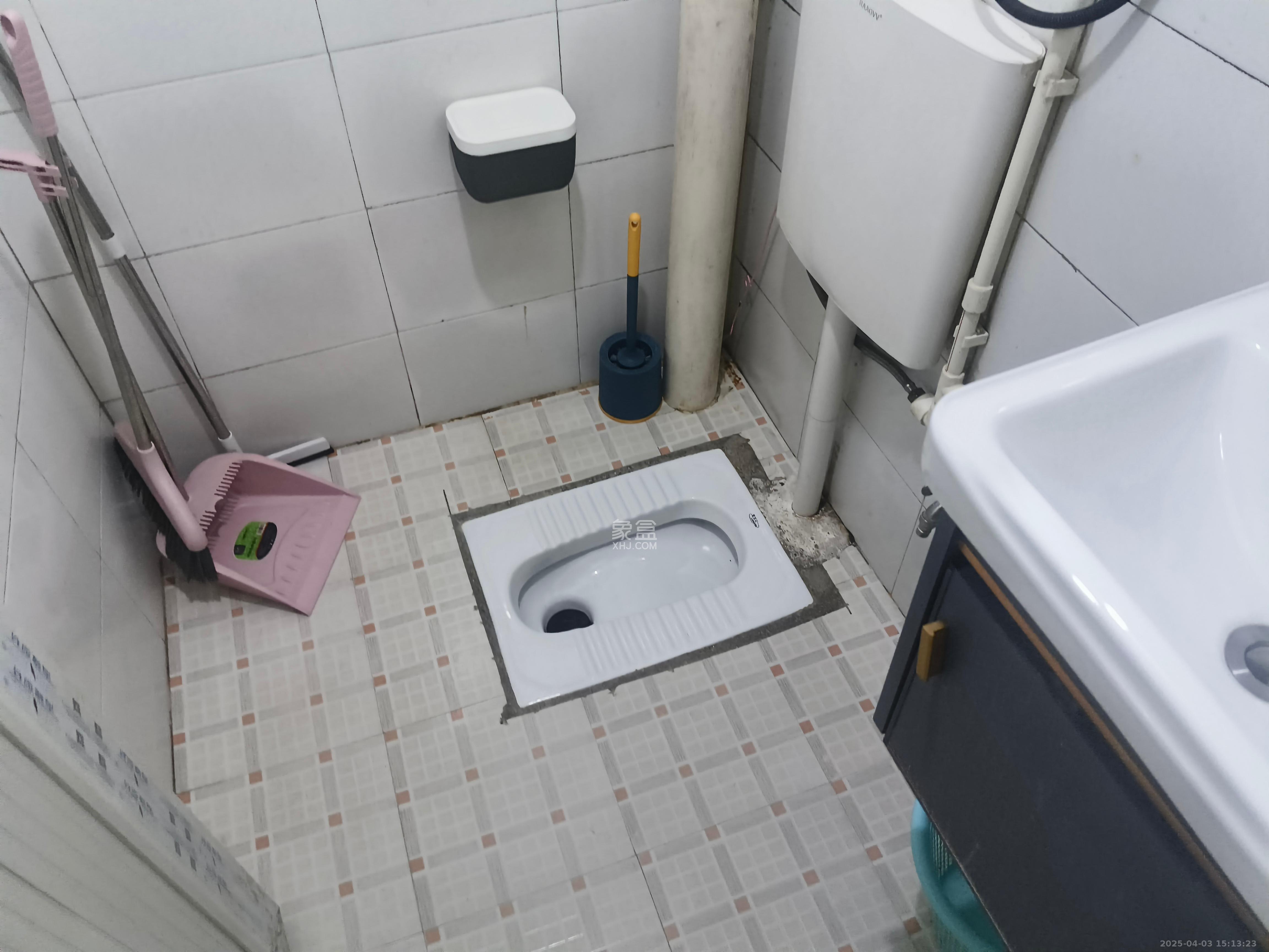 南沙井散盘 1室1厅1卫 1400.0元/月 南沙井散盘 1室1厅1卫 1400.0元/月室内图