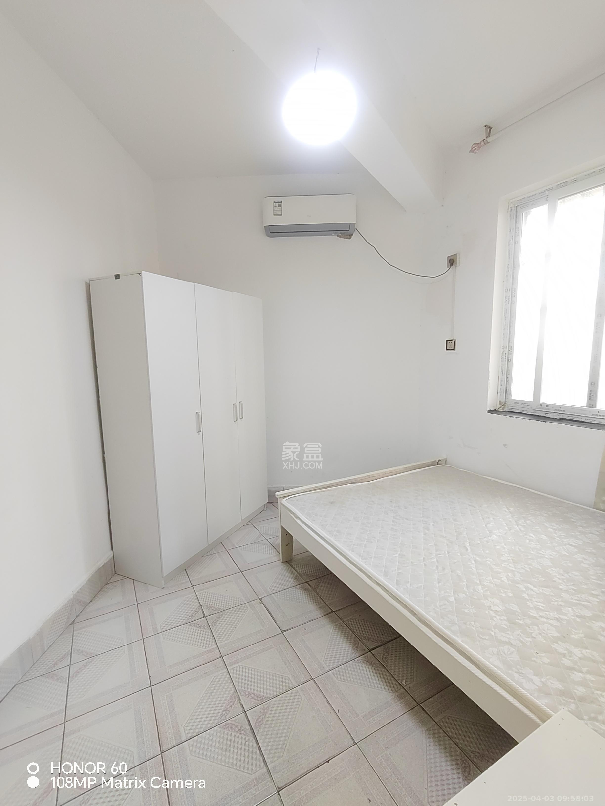 白沙路建行宿舍  3室1厅1卫   1800.00元/月