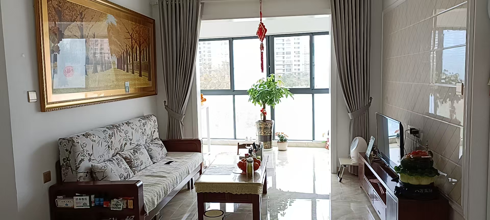 后海温泉小镇  2室1厅1卫    90.0万 后海温泉小镇  2室1厅1卫    90.0万客厅