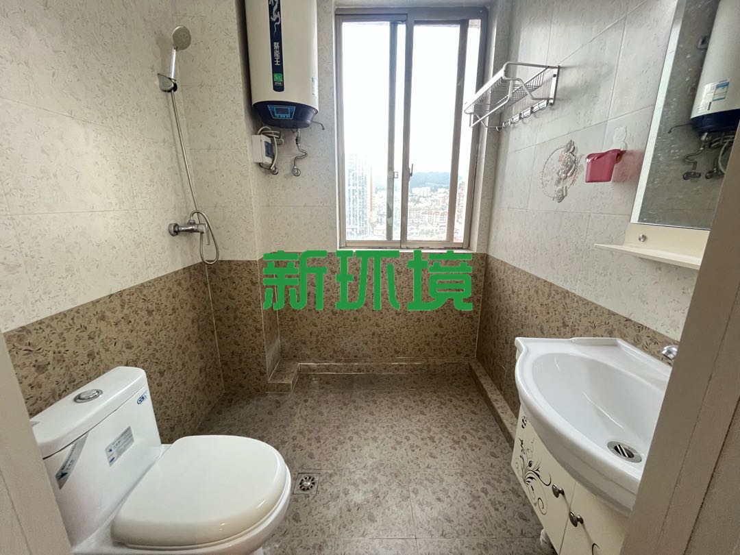维港十字街  3室2厅2卫   88.00万客厅