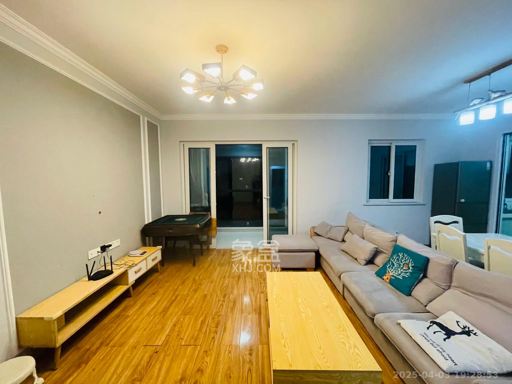 金科世界城 3室2厅2卫 2400.0元/月 金科世界城 3室2厅2卫 2400.0元/月室内图