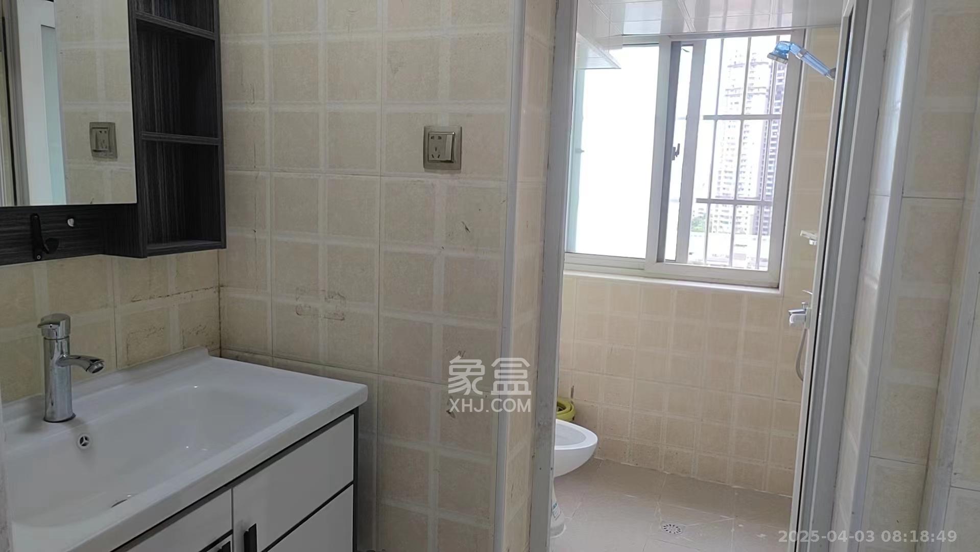 江景阳光  2室2厅1卫   1600.00元/月室内图