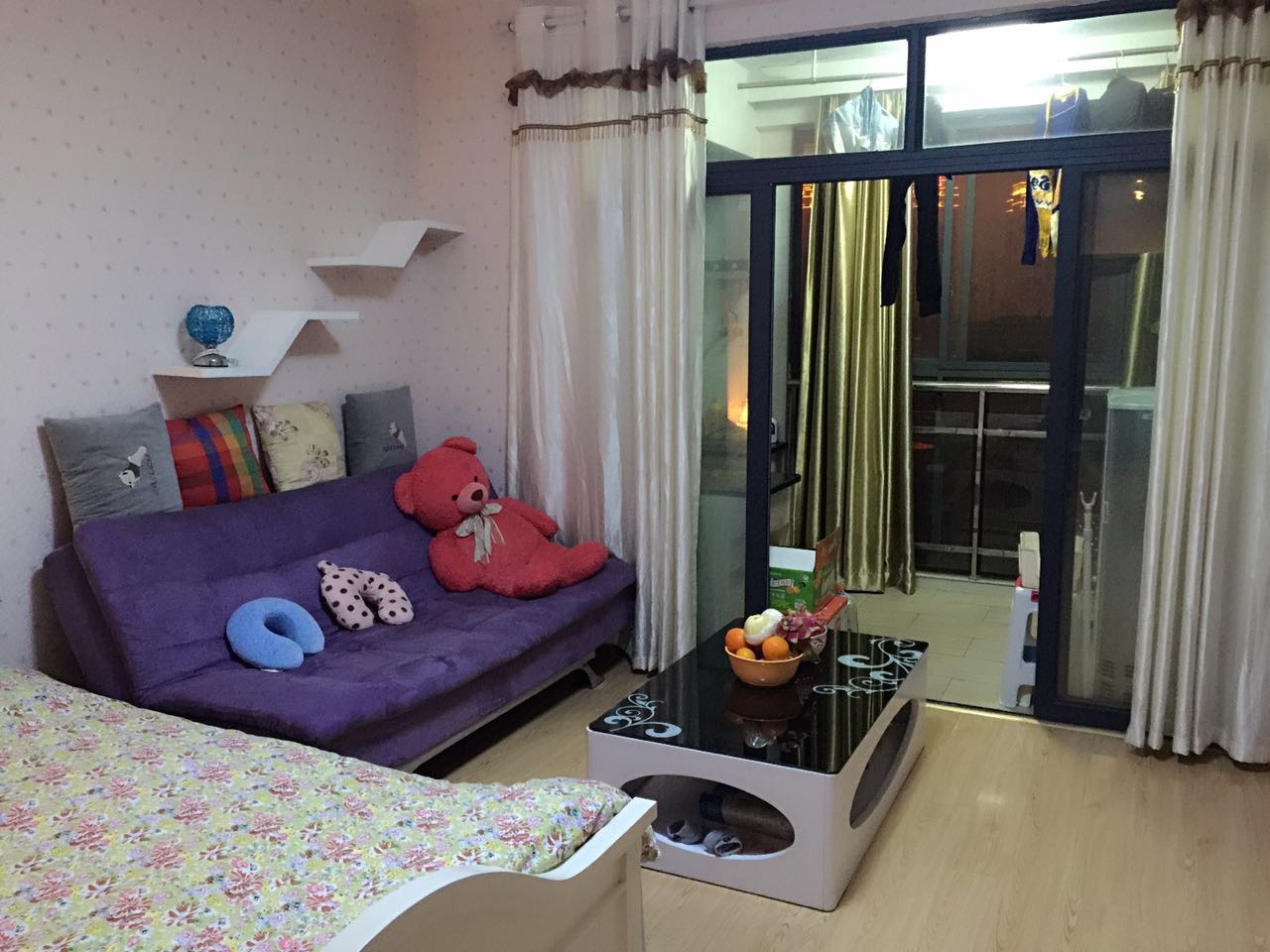 名仕华府  1室1厅1卫   1300.00元/月室内图