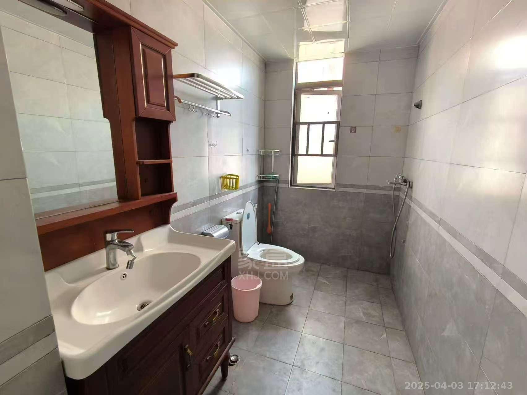 湘银星城 3室2厅2卫 1800.0元/月 湘银星城 3室2厅2卫 1800.0元/月室内图