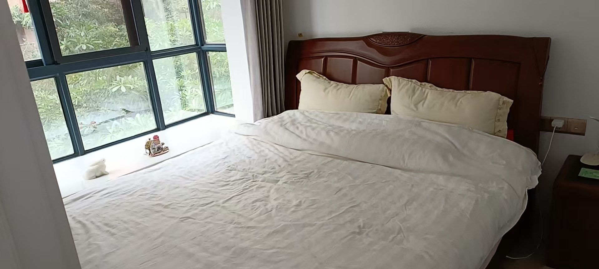 后海温泉小镇  2室1厅1卫    90.0万 后海温泉小镇  2室1厅1卫    90.0万客厅