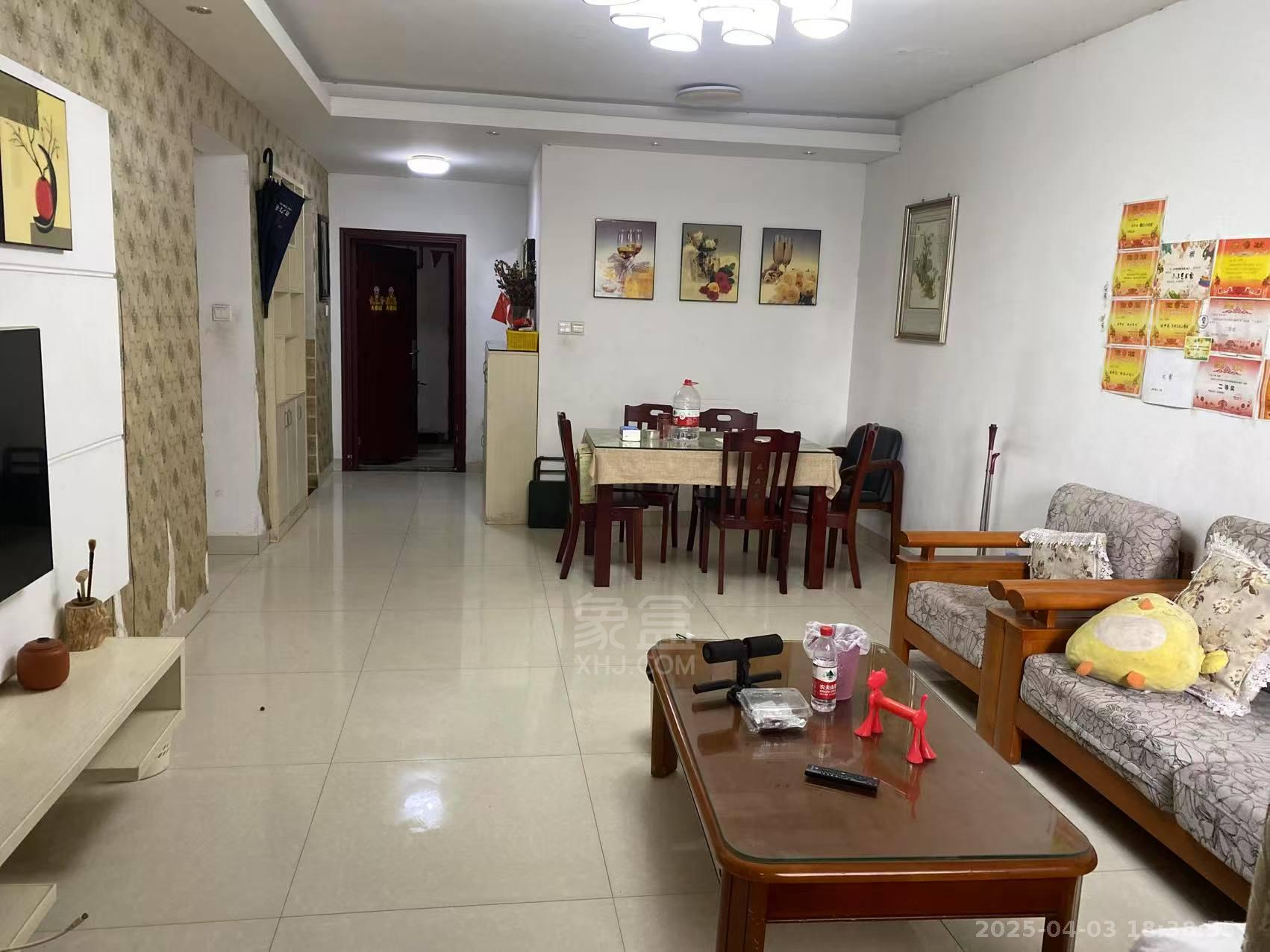 丰园大厦  3室2厅2卫    1400.0元/月 丰园大厦  3室2厅2卫    1400.0元/月