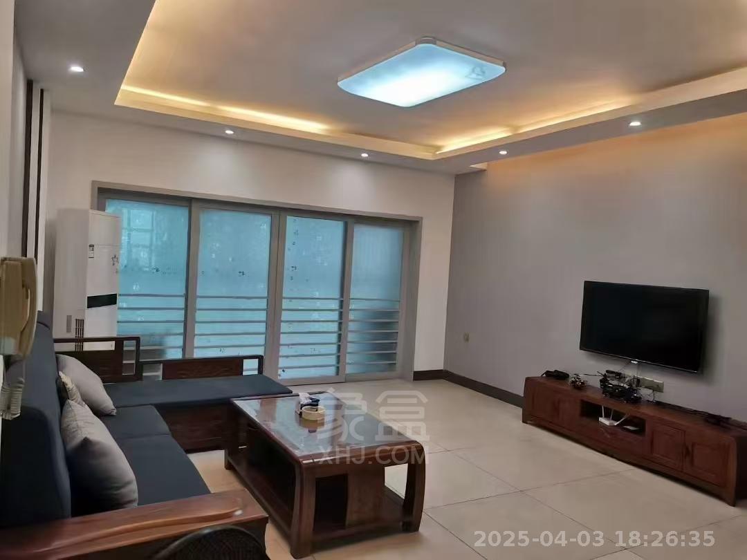 四季花园  3室2厅2卫    2300.0元/月 四季花园  3室2厅2卫    2300.0元/月室内图