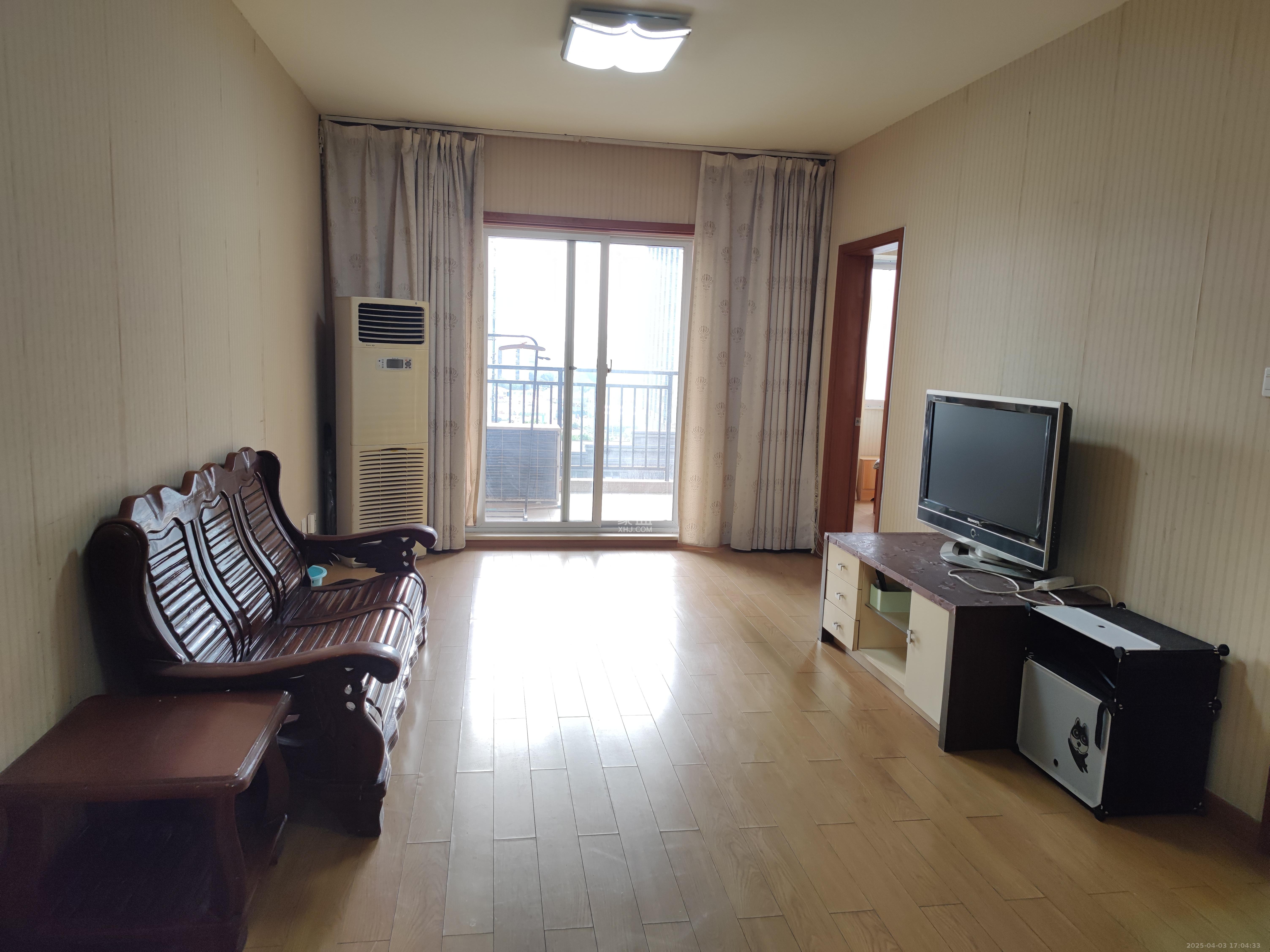 花样年华  2室2厅1卫    1200.0元/月 花样年华  2室2厅1卫    1200.0元/月室内图