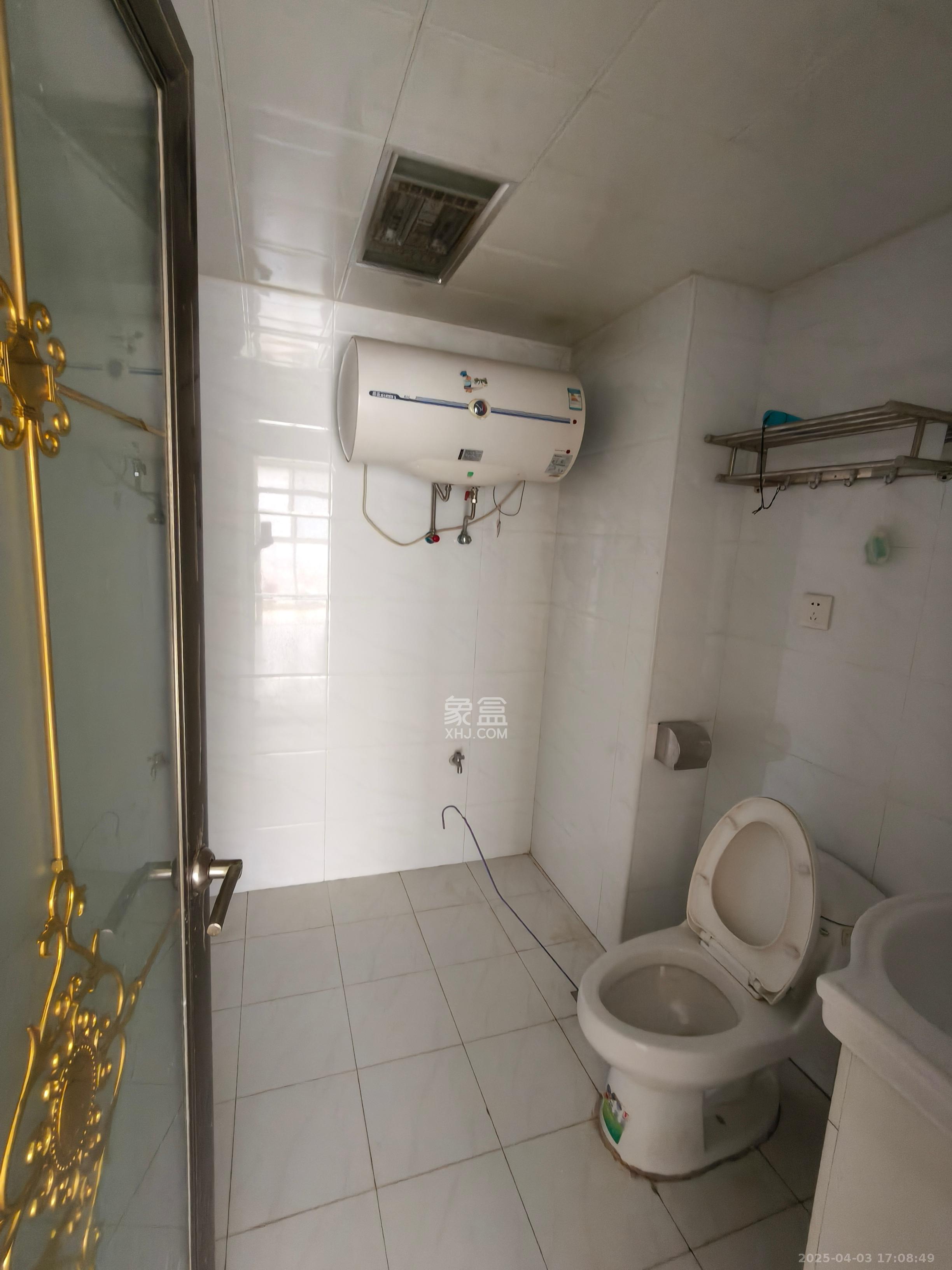 景荣华苑  4室2厅2卫    2600.0元/月室内图