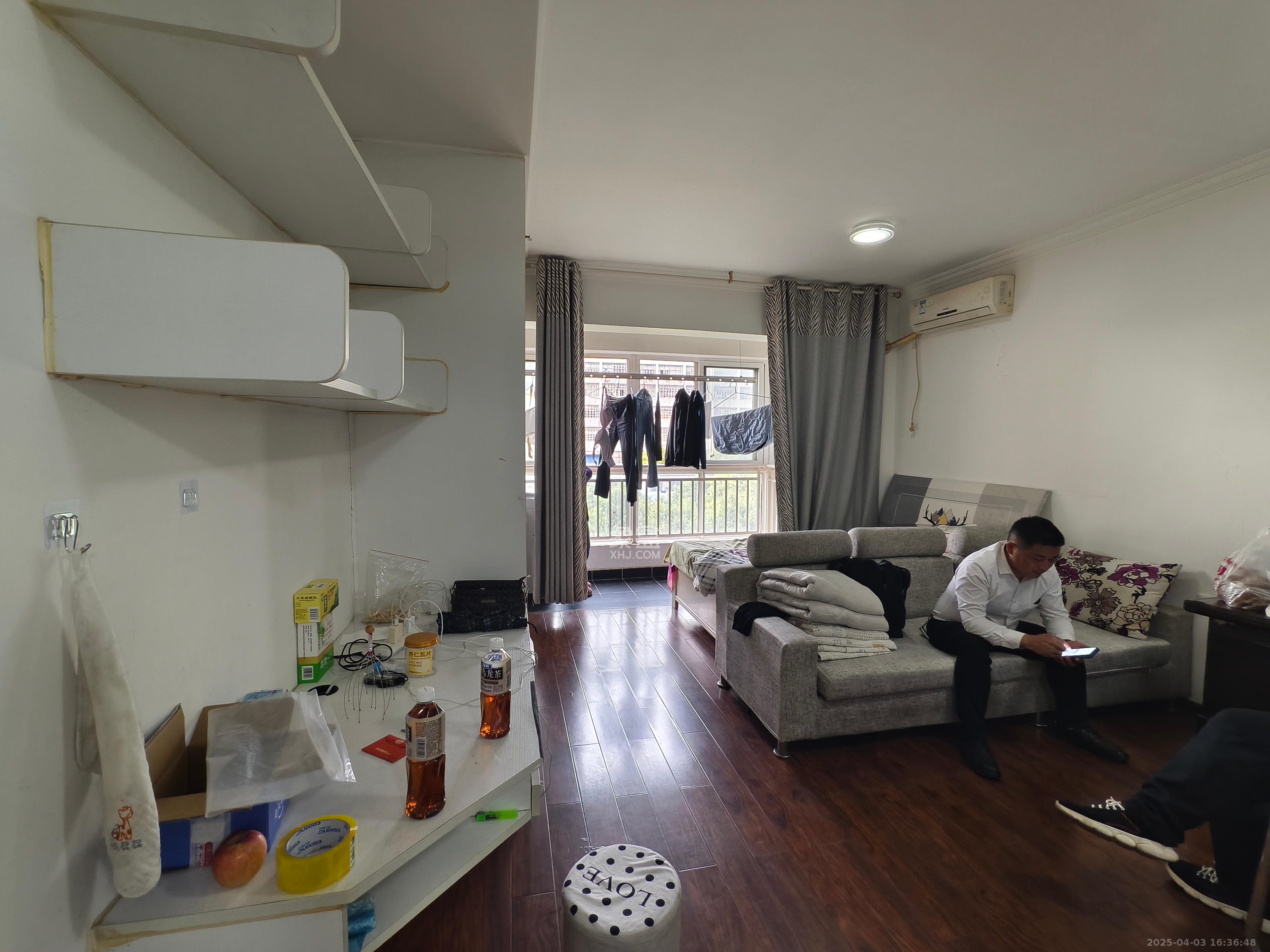 时代星城  1室1厅1卫   900.00元/月室内图