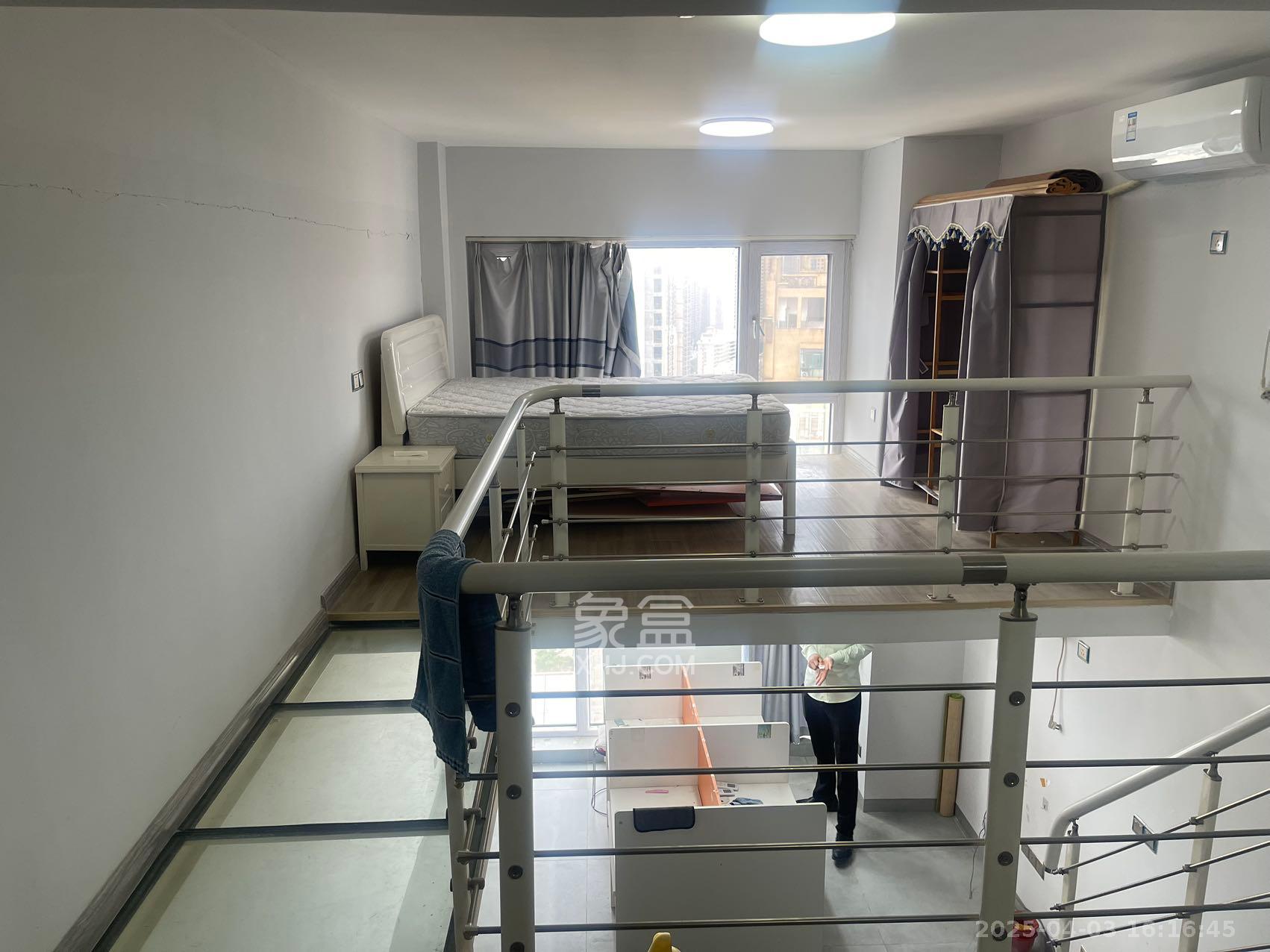 洋湖时代  1室1厅1卫    1400.0元/月 洋湖时代  1室1厅1卫    1400.0元/月室内图