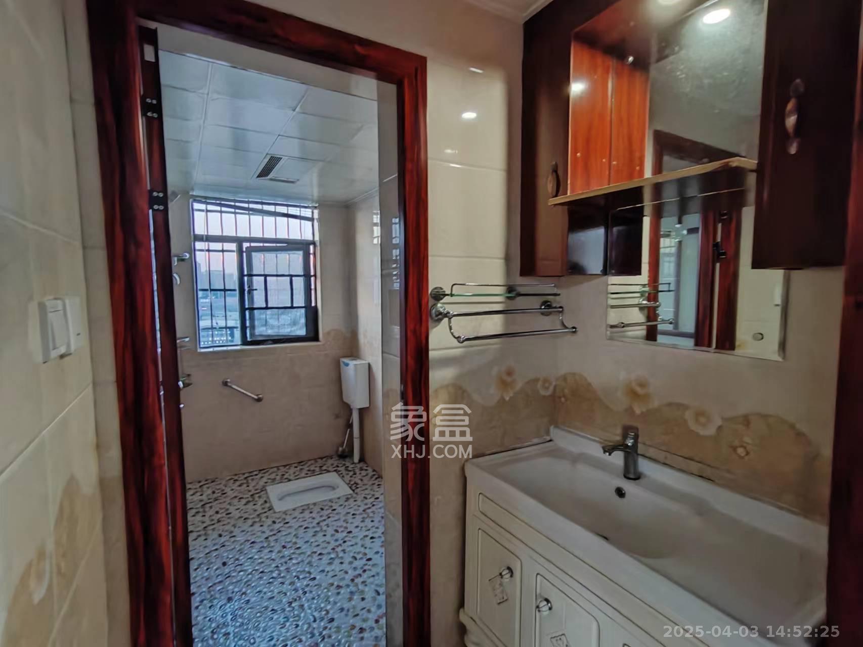 长永佳苑  3室2厅1卫    2300.0元/月室内图