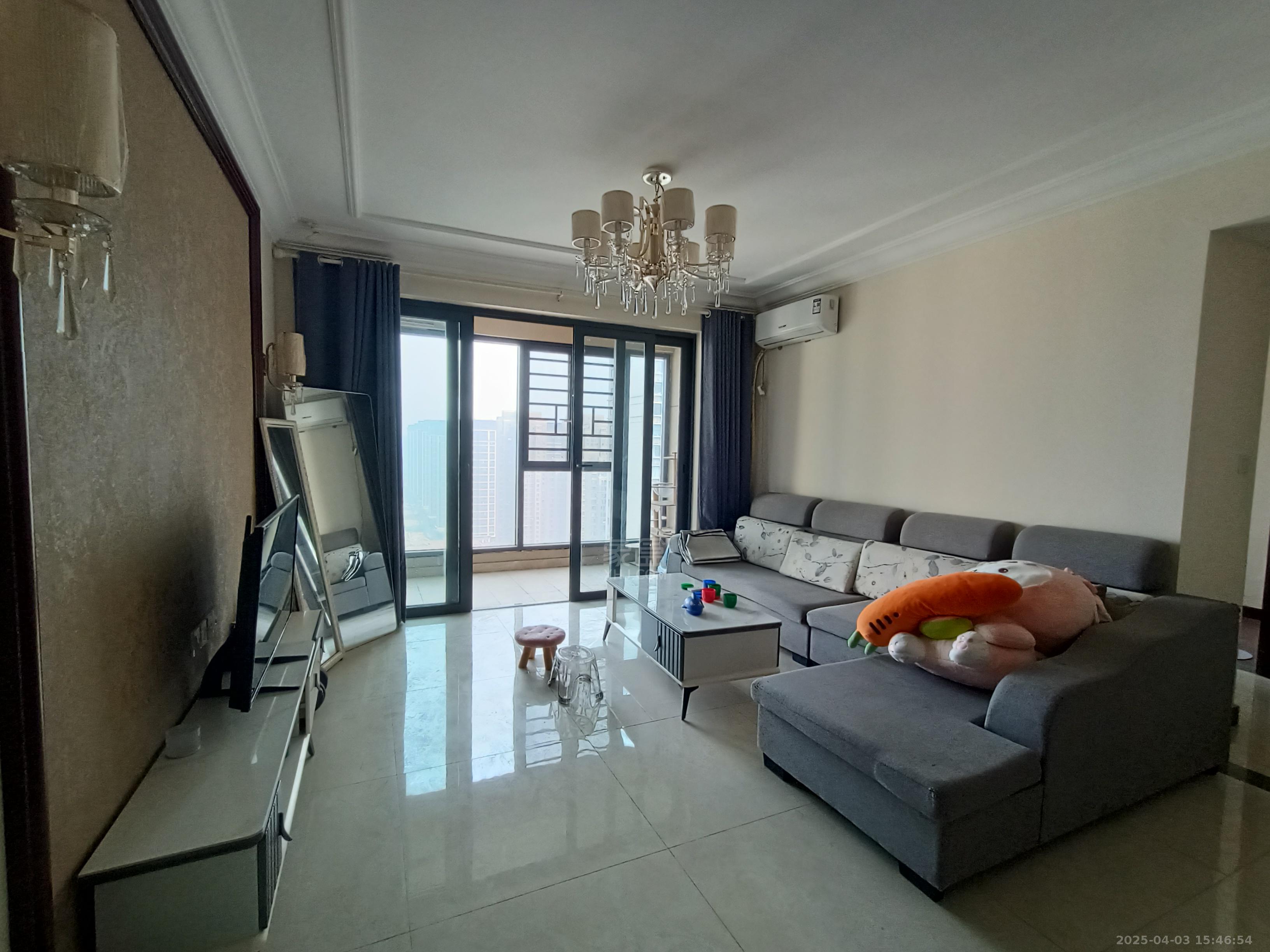 恒大华府 3室2厅2卫 2400.0元/月 恒大华府 3室2厅2卫 2400.0元/月室内图