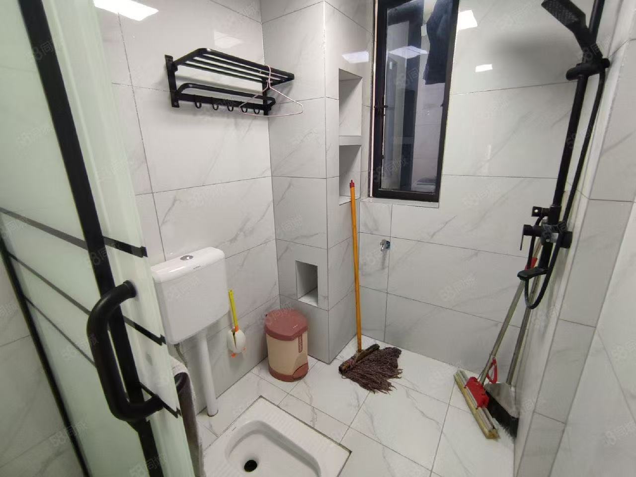 美的梧桐庄园 3室2厅2卫 2800.0元/月 美的梧桐庄园 3室2厅2卫 2800.0元/月室内图