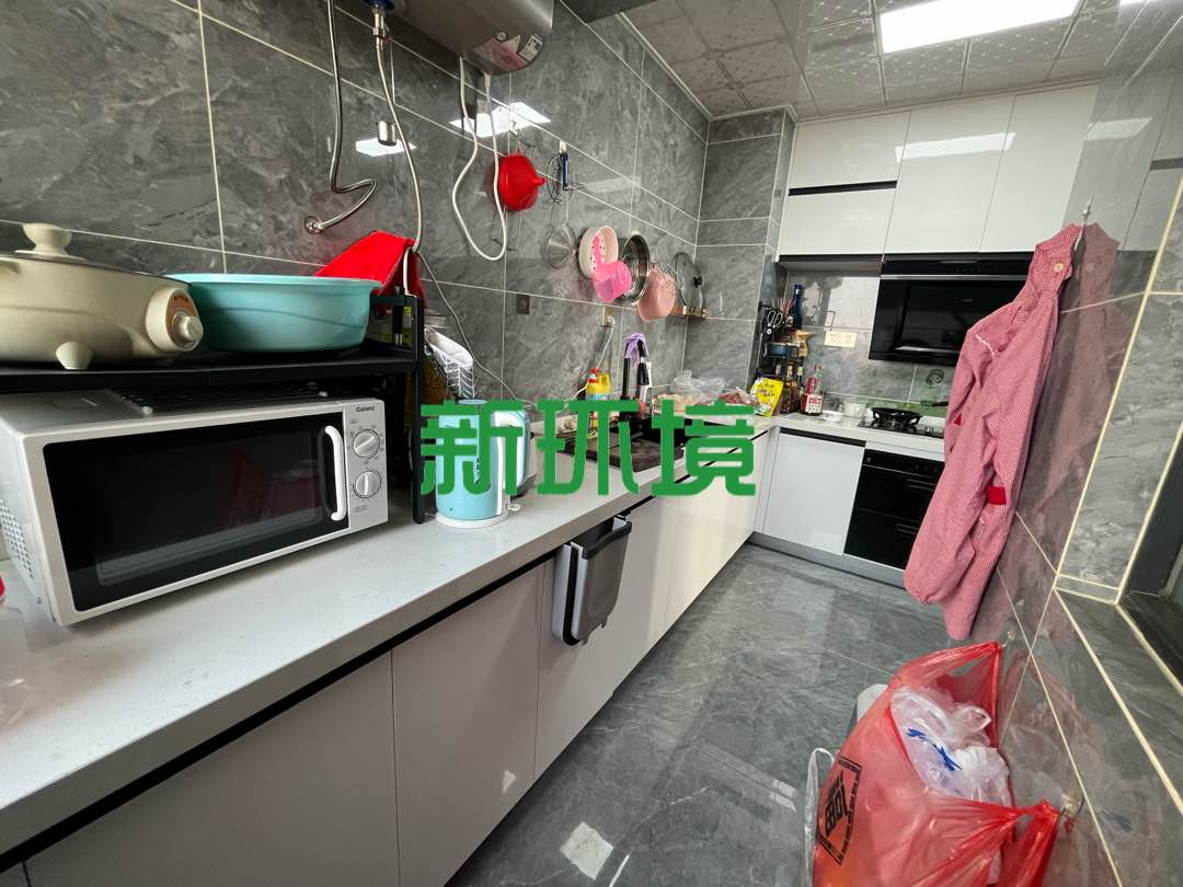 玉恒龙岸小区  1室0厅0卫   91.80万客厅