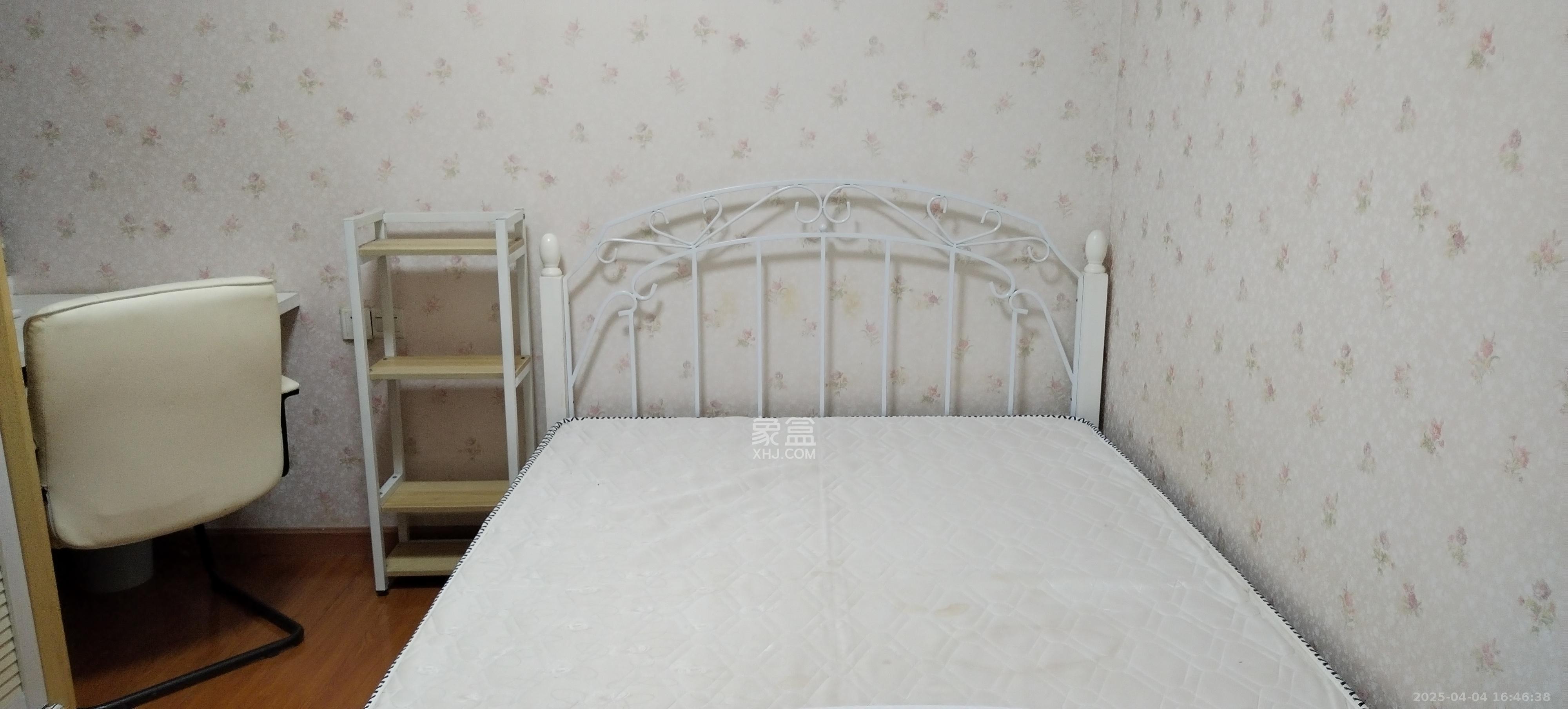 上海城小区 1室1厅1卫 1300.0元/月 上海城小区 1室1厅1卫 1300.0元/月室内图