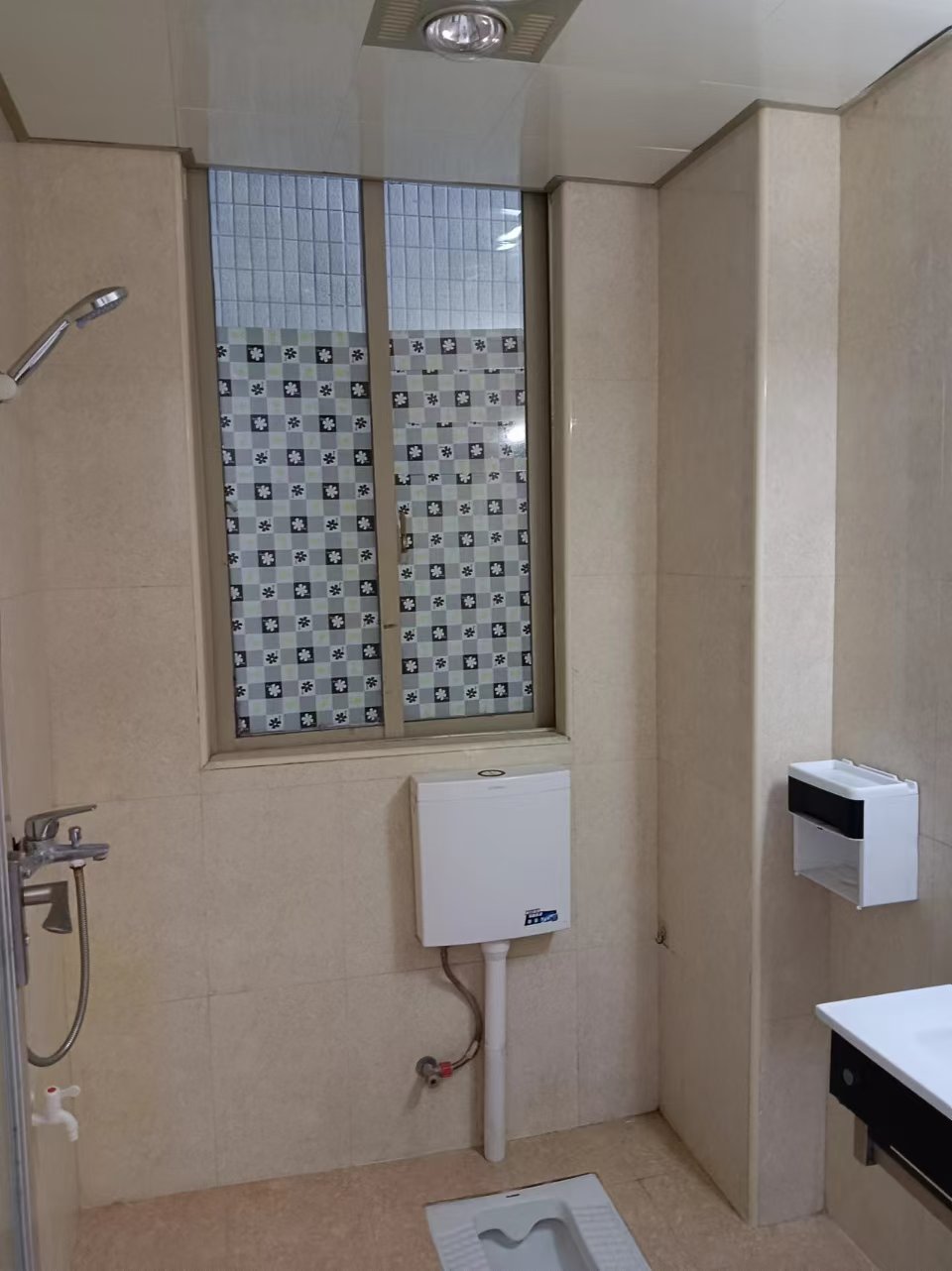 进步亚泰 2室1厅1卫 1500.0元/月 进步亚泰 2室1厅1卫 1500.0元/月室内图