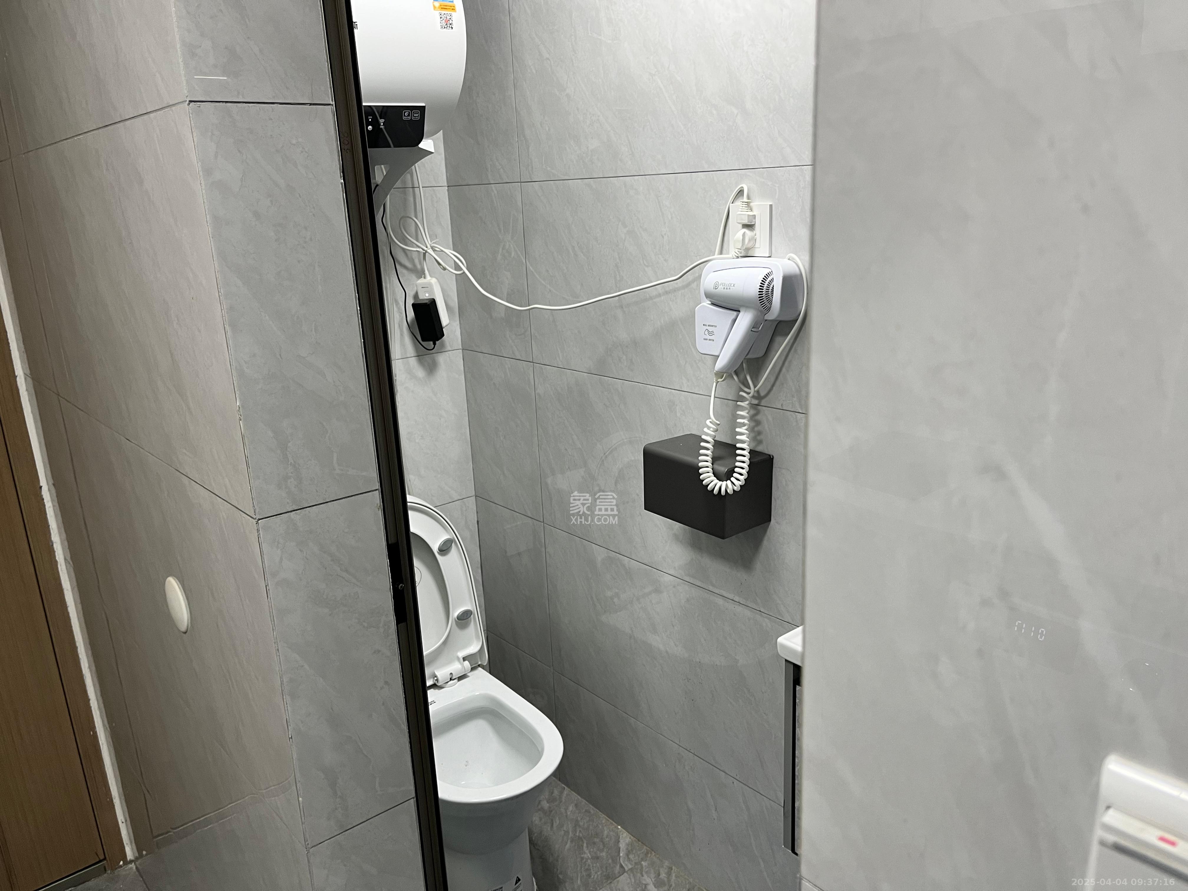 卓越浅水湾  1室1厅1卫    1400.0元/月室内图