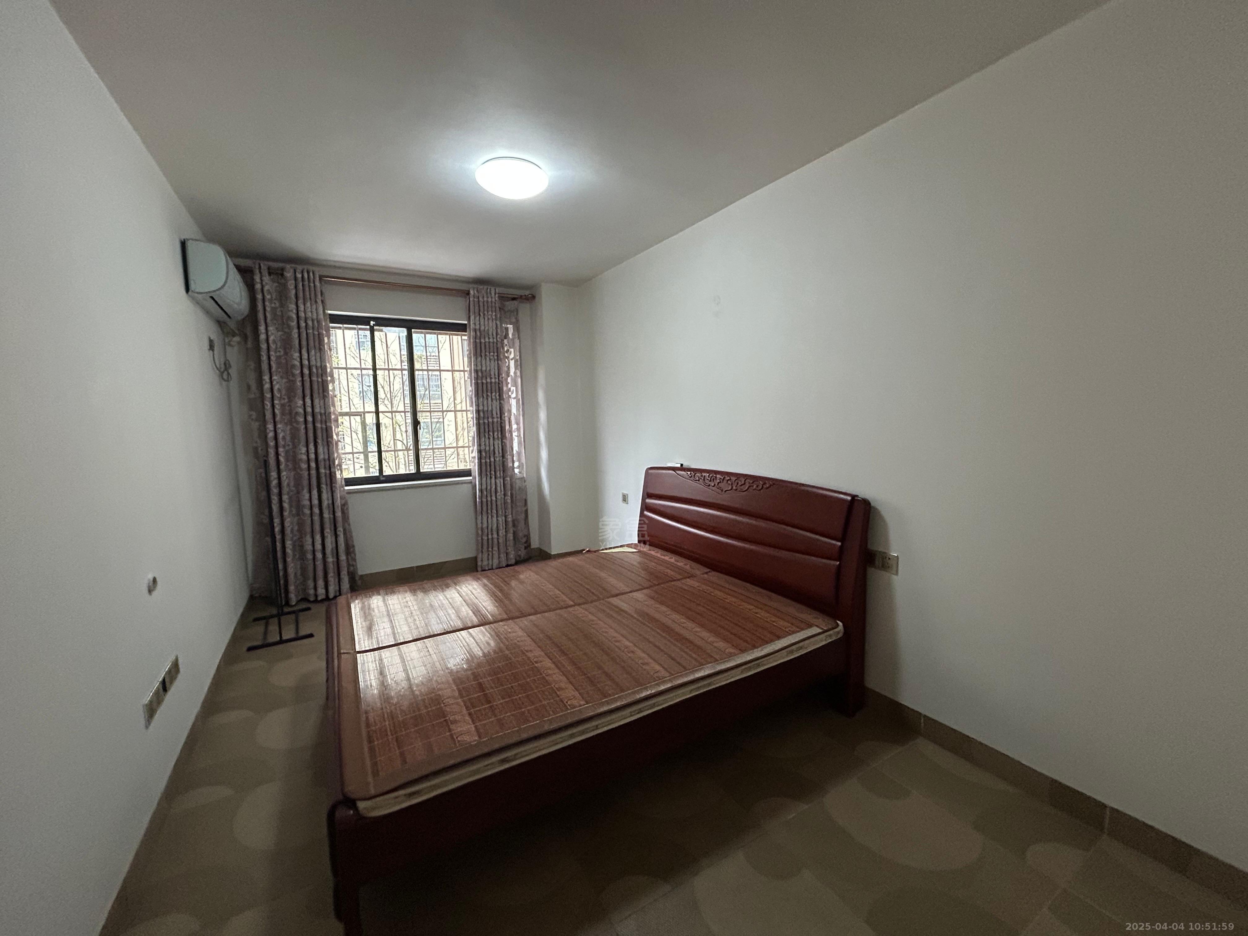 利江花园 2室2厅1卫 1500.0元/月 利江花园 2室2厅1卫 1500.0元/月室内图