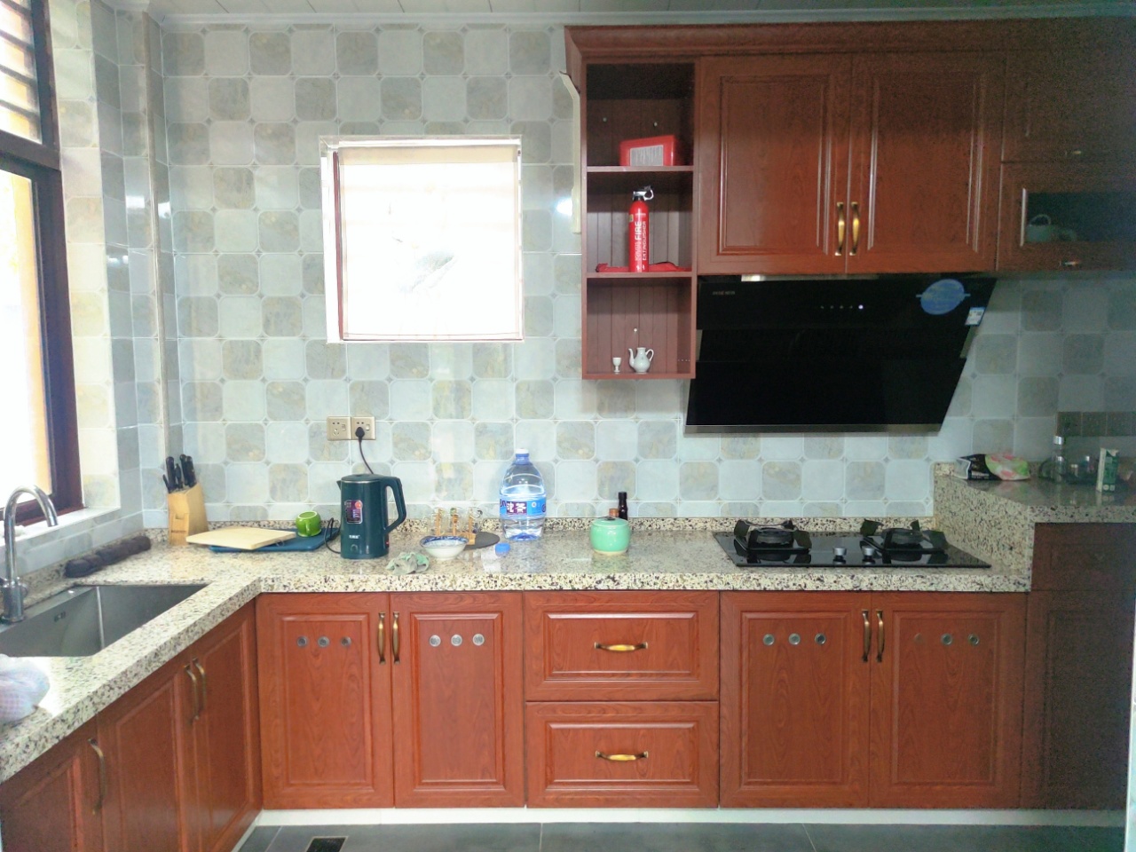 兆南西海豪园 6室2厅1卫 20000.0元/月 兆南西海豪园 6室2厅1卫 20000.0元/月室内图