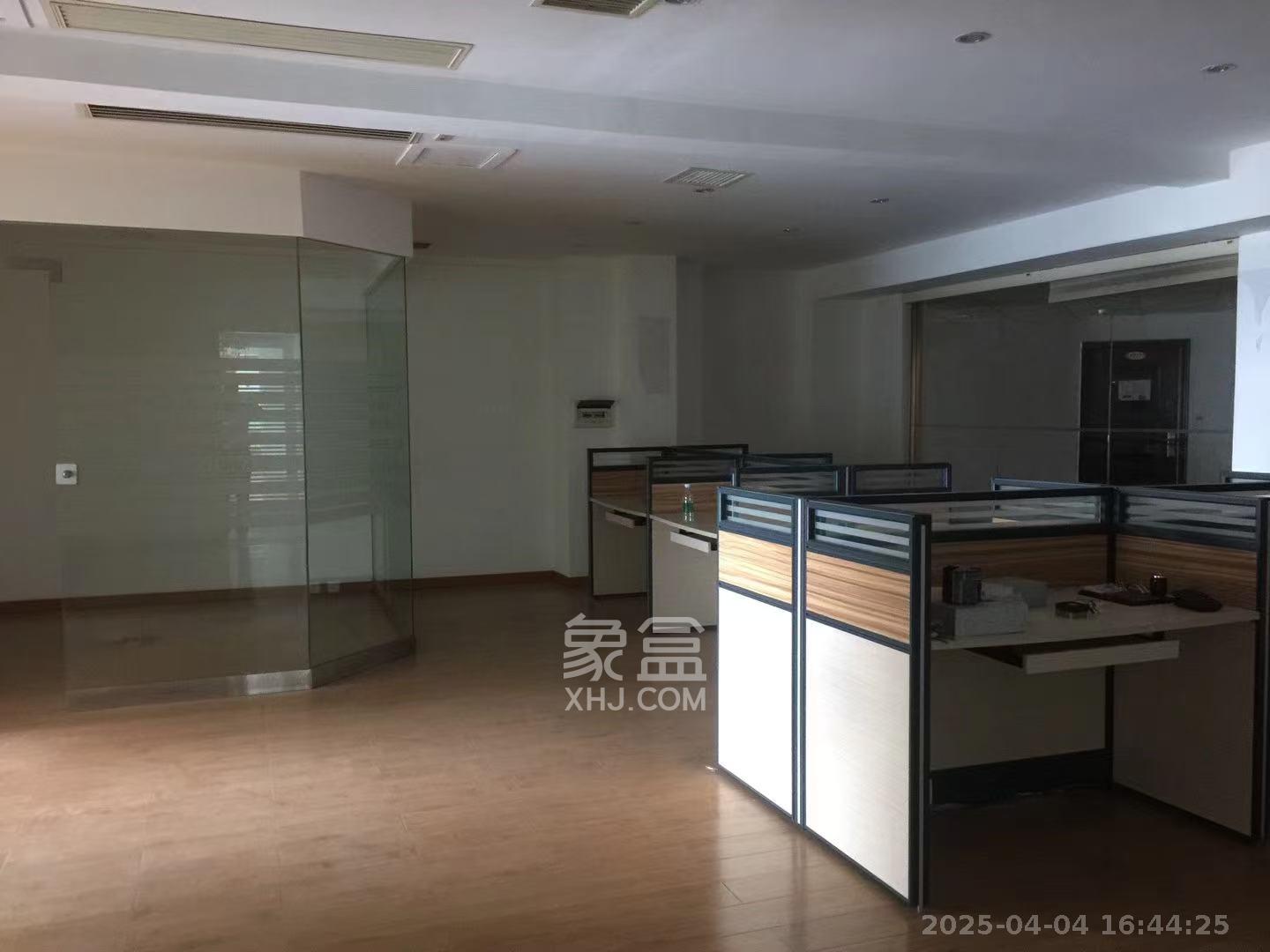 滴翠园天瑞新城 1室1厅1卫 120.0万 滴翠园天瑞新城 1室1厅1卫 120.0万室内图