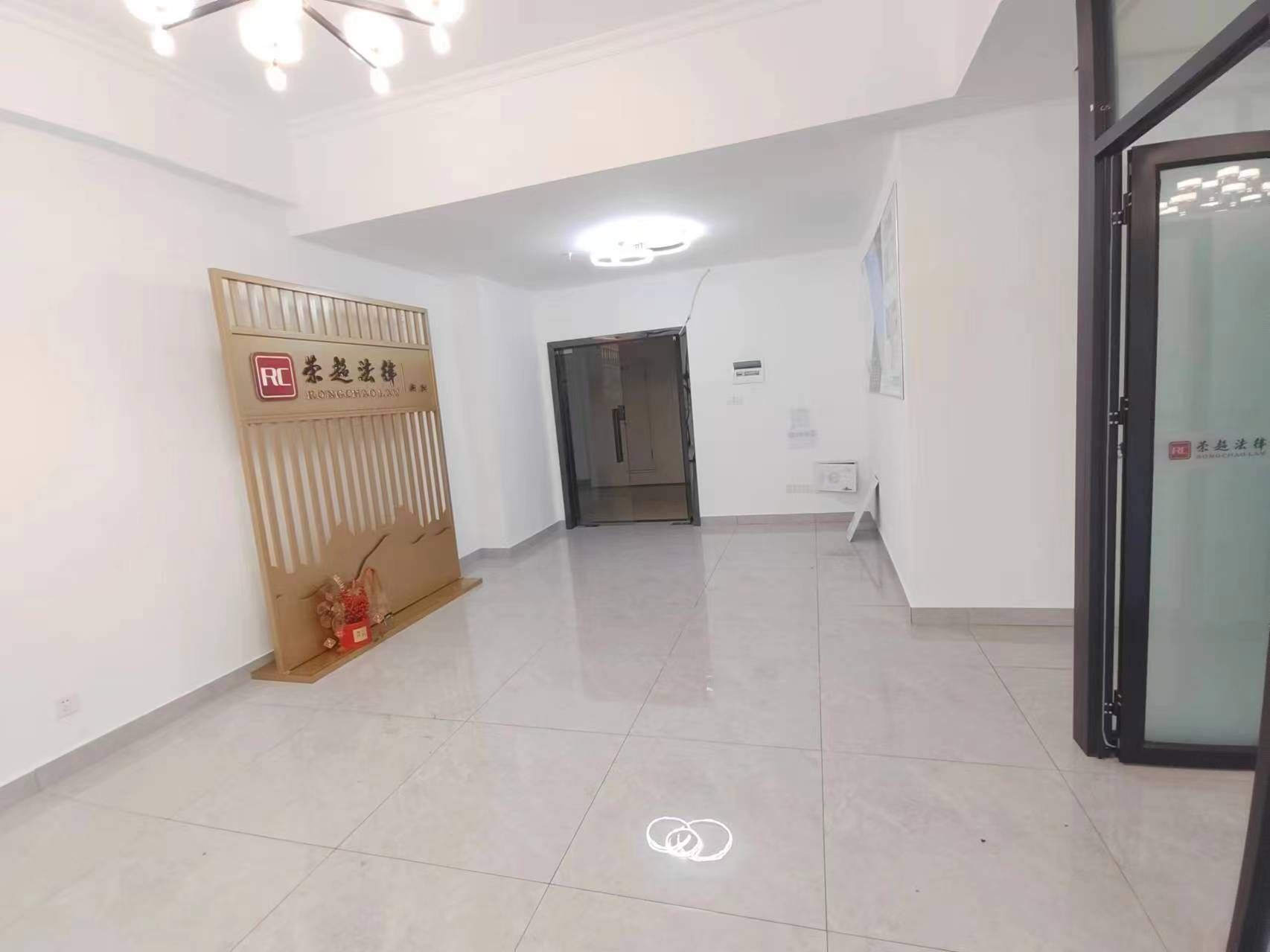 华南城市广场  1室0厅0卫   3800.00元/月户型图