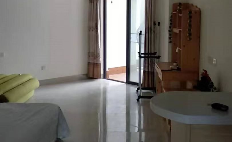 倚能美林湾南苑  1室1厅1卫    53.0万 倚能美林湾南苑  1室1厅1卫    53.0万室内图