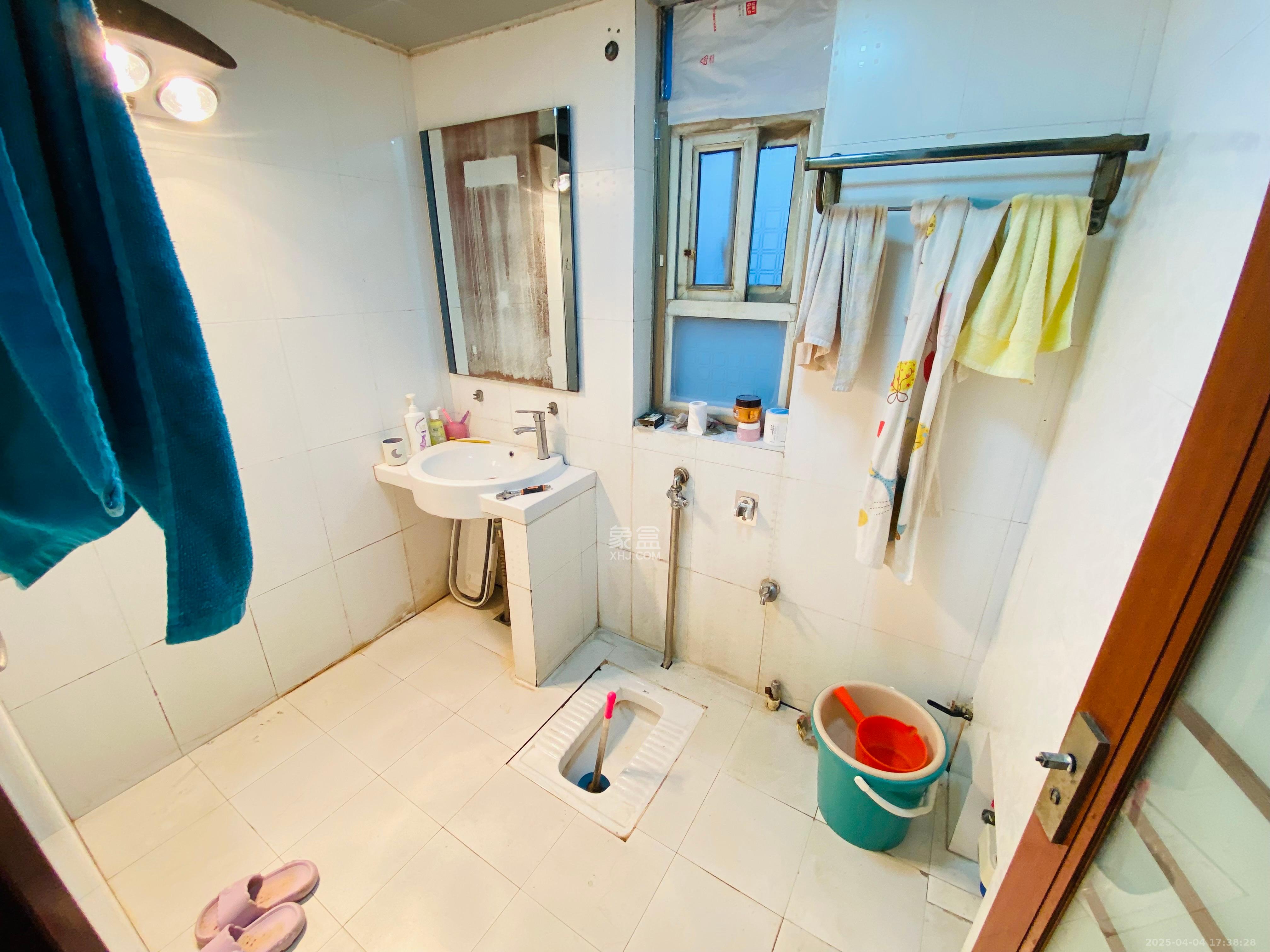 长沙市自来水公司住宅小区（白沙路119号）  2室1厅1卫   2500.00元/月室内图