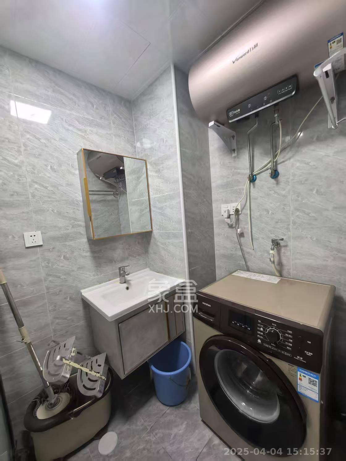 明昇壹城(明昇时代广场)二期  1室1厅1卫    1600.0元/月 明昇壹城(明昇时代广场)二期  1室1厅1卫    1600.0元/月室内图