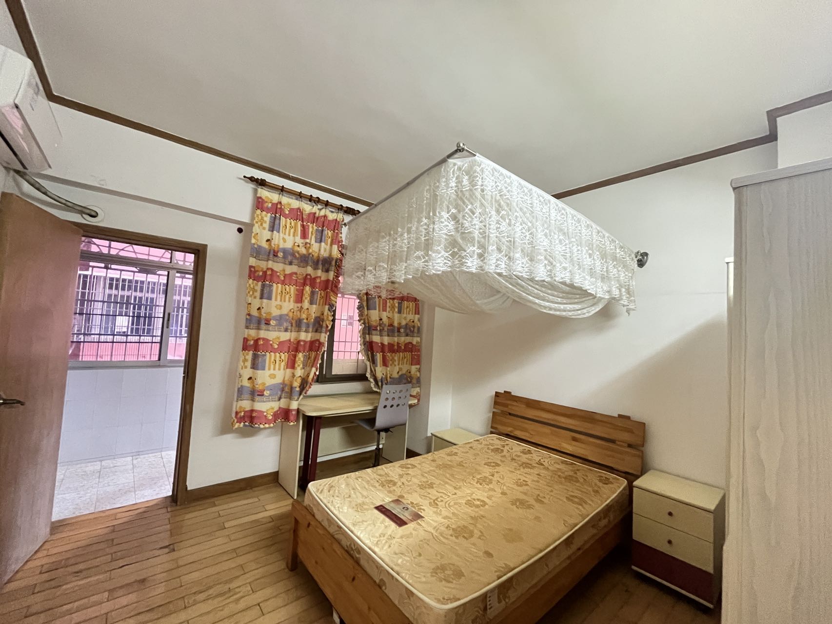 金棕苑 3室1厅1卫 2300.0元/月 金棕苑 3室1厅1卫 2300.0元/月室内图