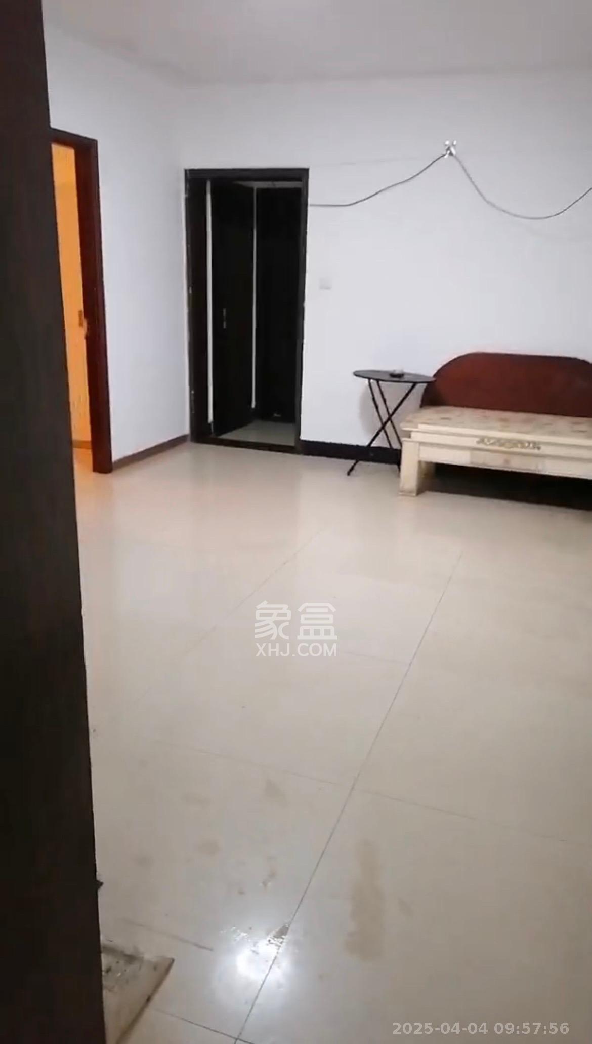 都江新城(都江新苑) 4室2厅2卫 3400.0元/月 都江新城(都江新苑) 4室2厅2卫 3400.0元/月室内图