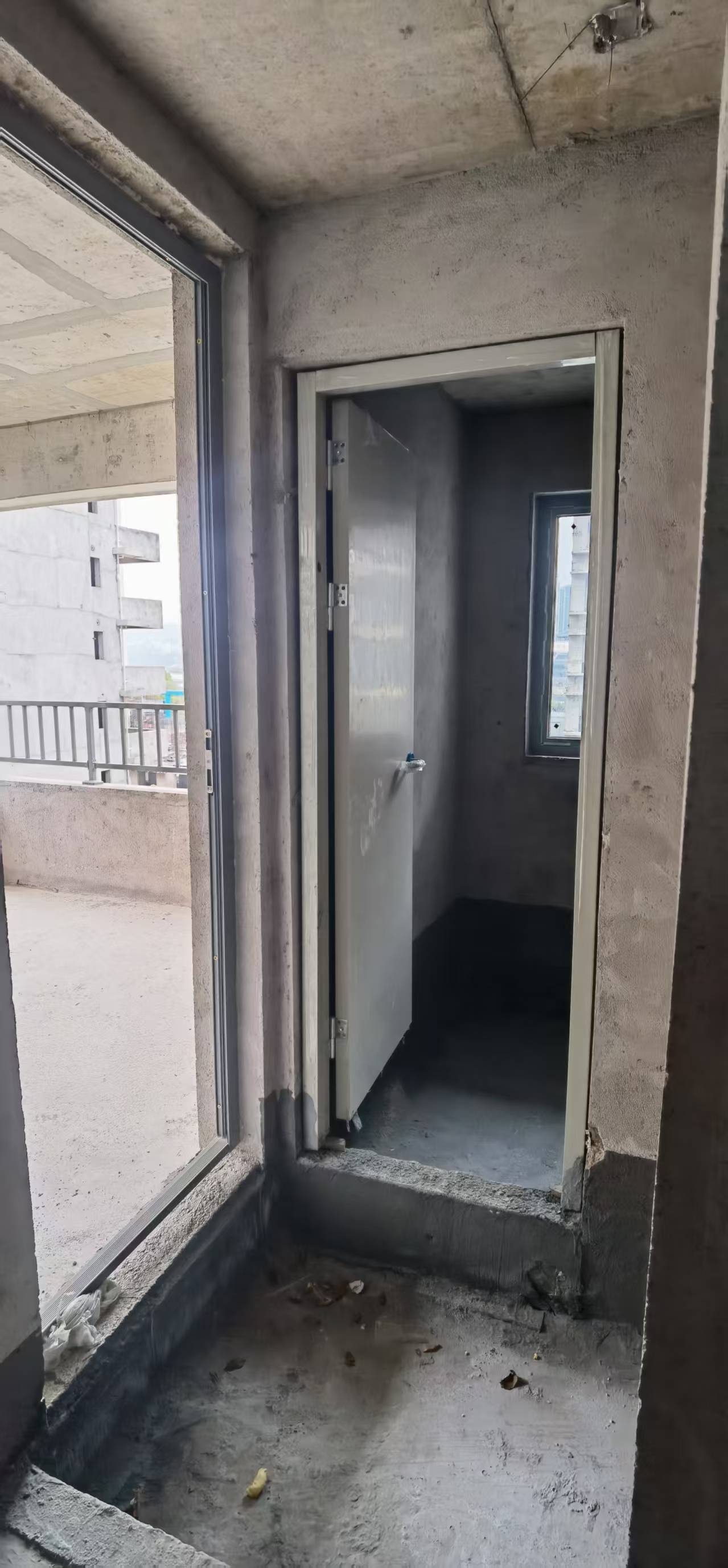 机器人欢乐城  3室2厅2卫   1500.00元/月室内图