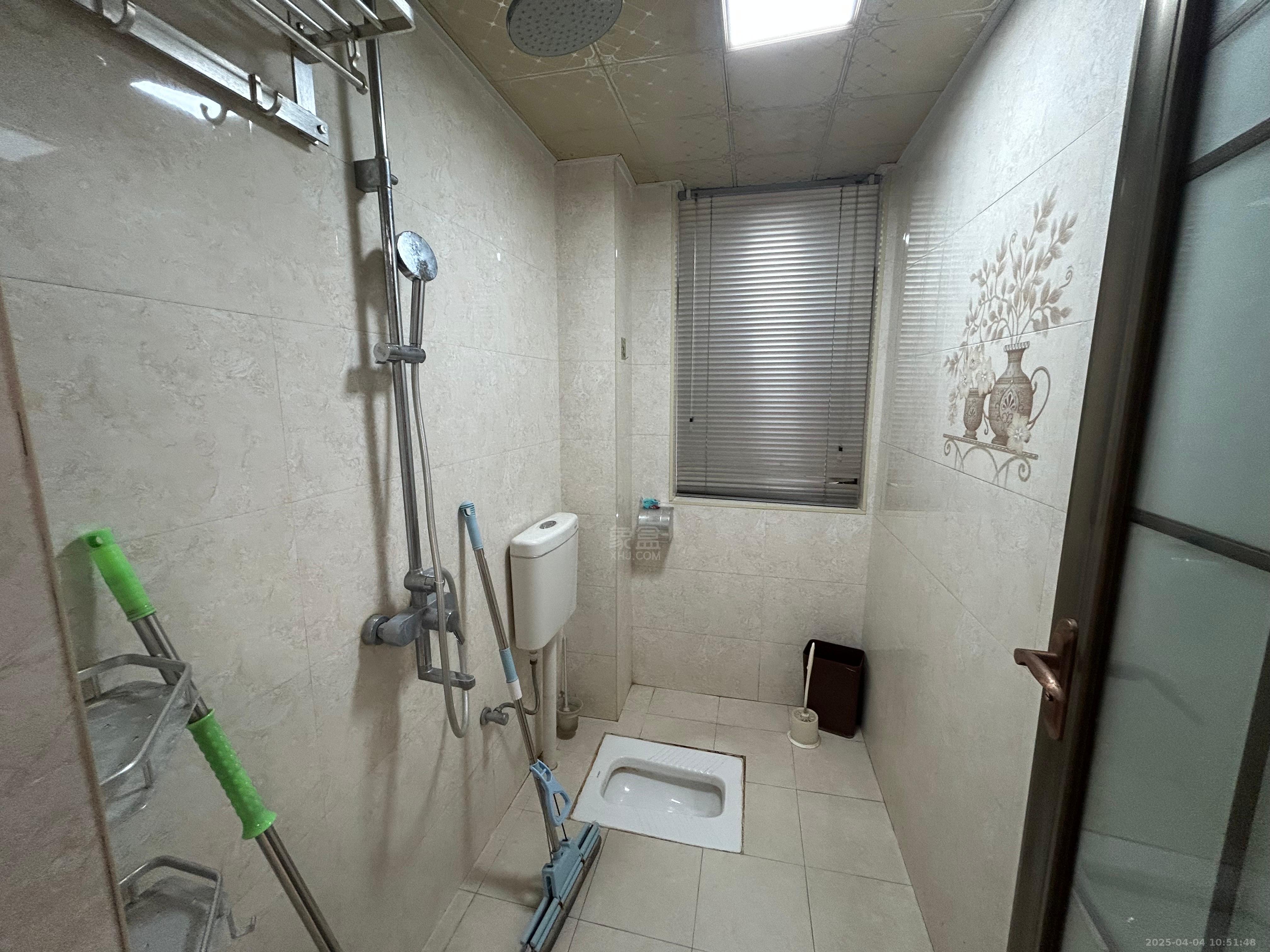 利江花园 2室2厅1卫 1500.0元/月 利江花园 2室2厅1卫 1500.0元/月室内图