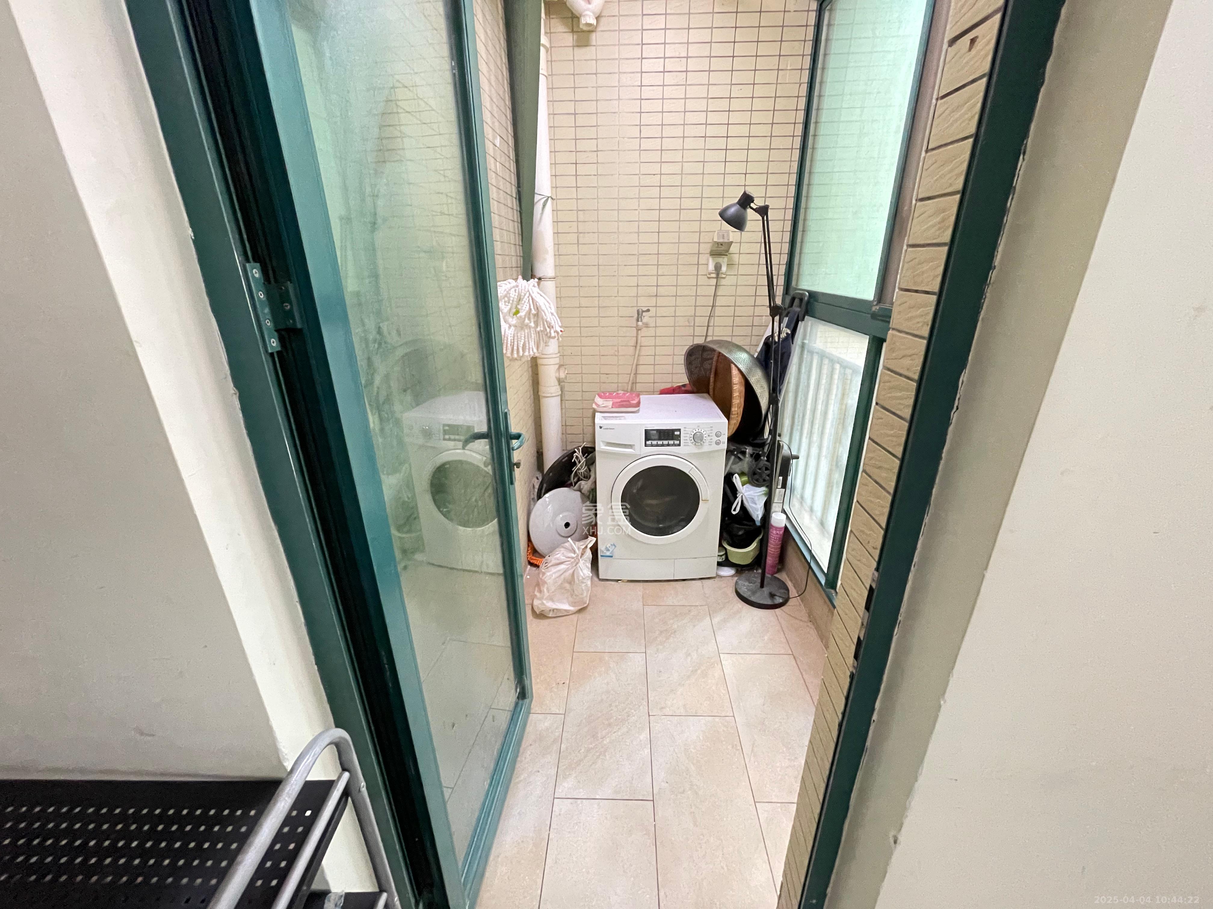 恒大名都  3室2厅1卫   1400.00元/月室内图