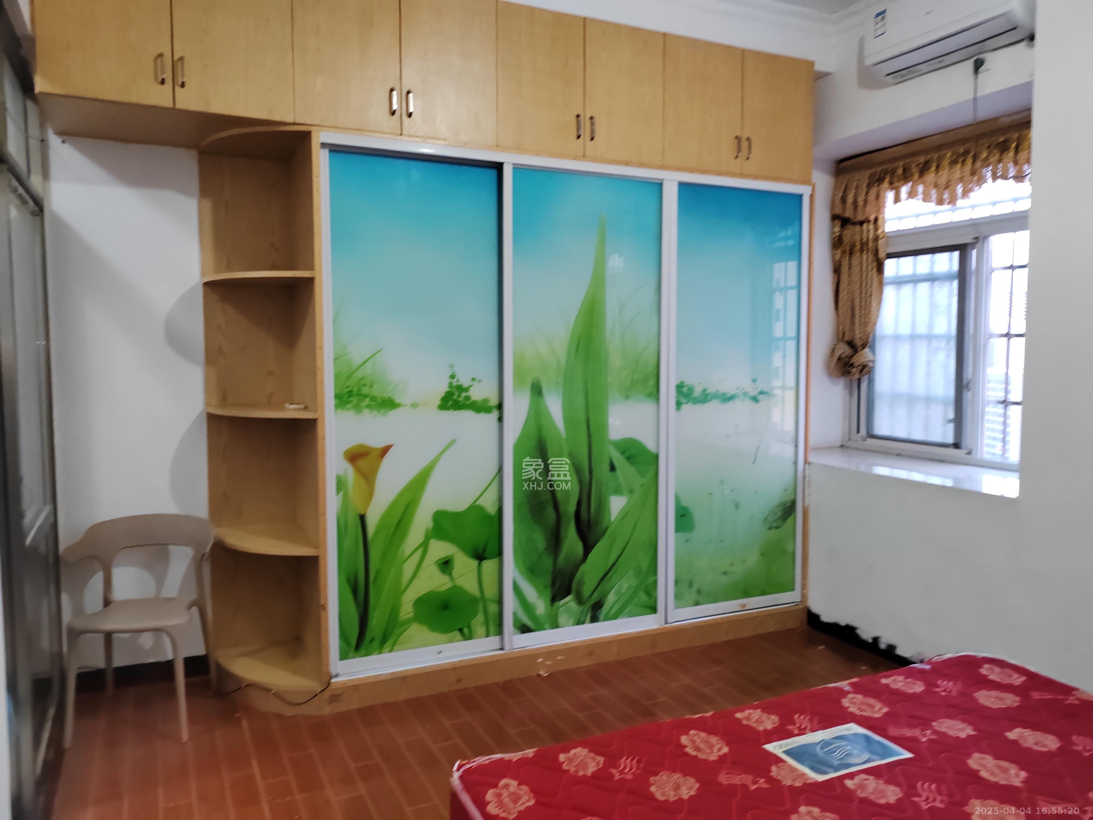 骑龙安置小区  1室1厅1卫   1300.00元/月室内图