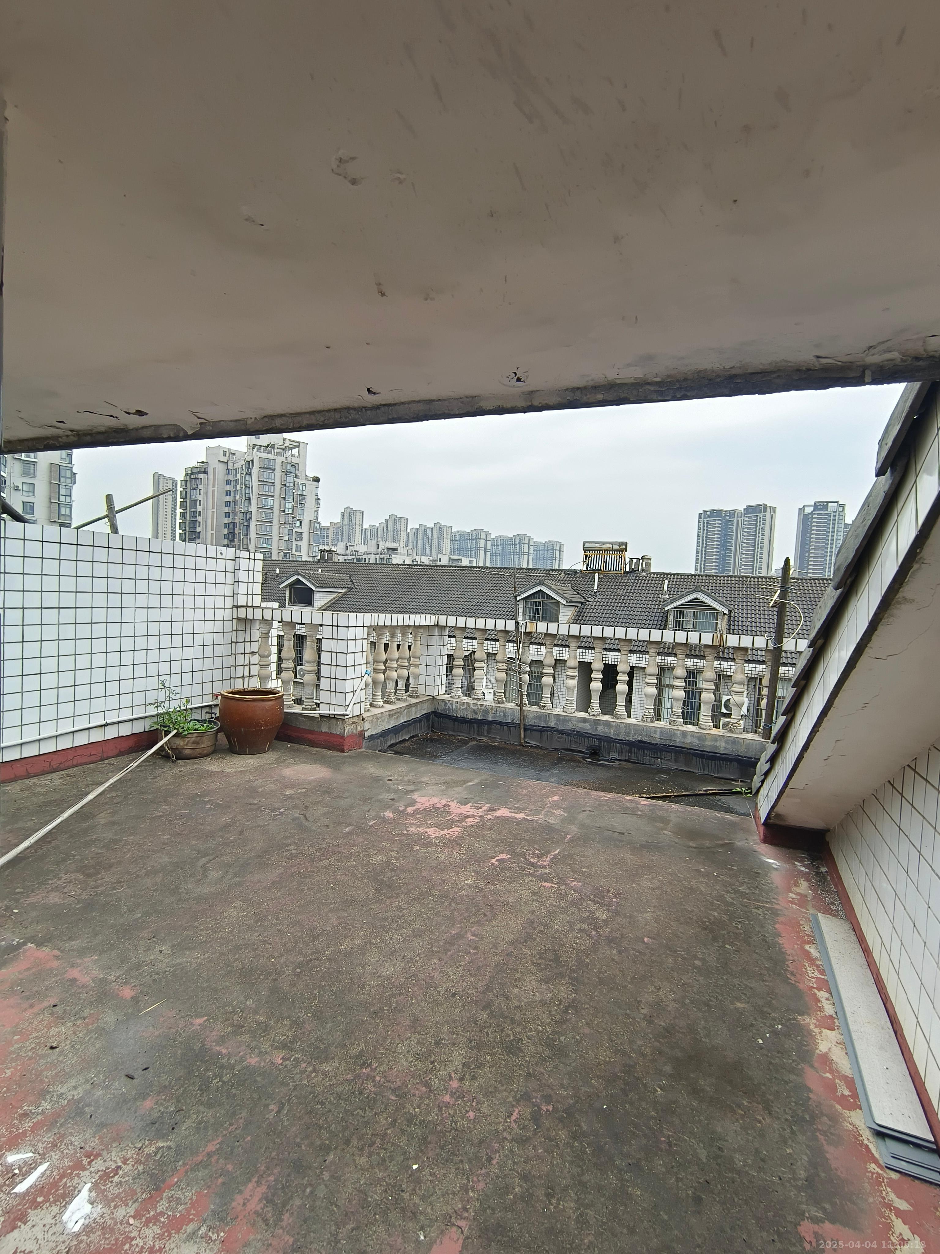 兴联母山小区 3室1厅1卫 700.0元/月 兴联母山小区 3室1厅1卫 700.0元/月室内图